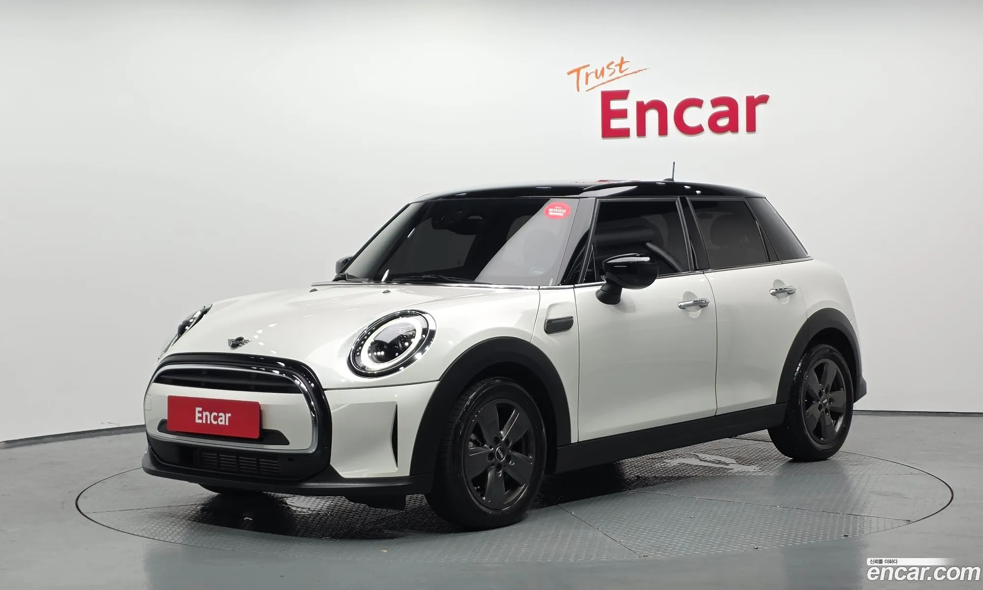 Mini Cooper 2023 — 24