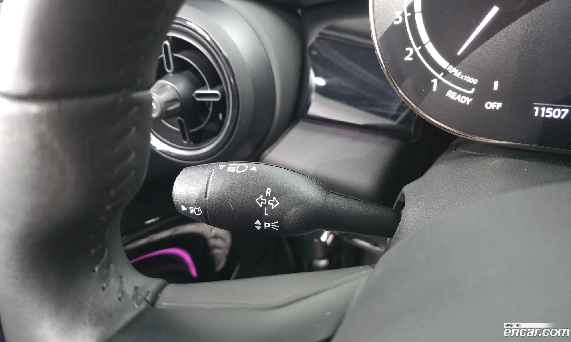 Mini Cooper 2023 — 10