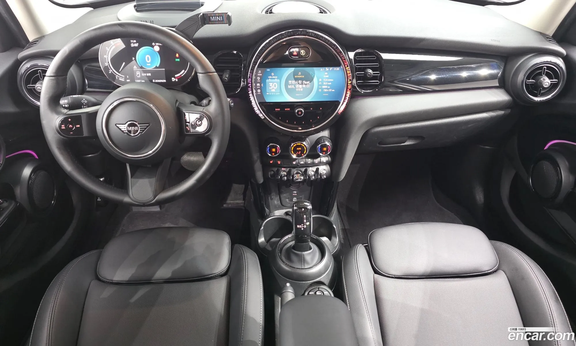 Mini Cooper 2023 — 29