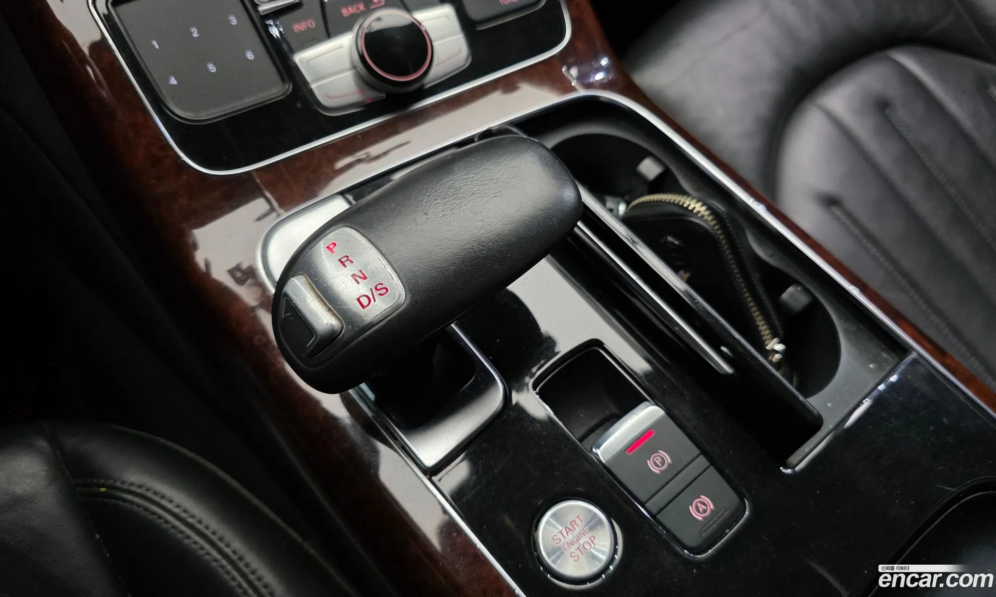 Audi A8 2011 — 6