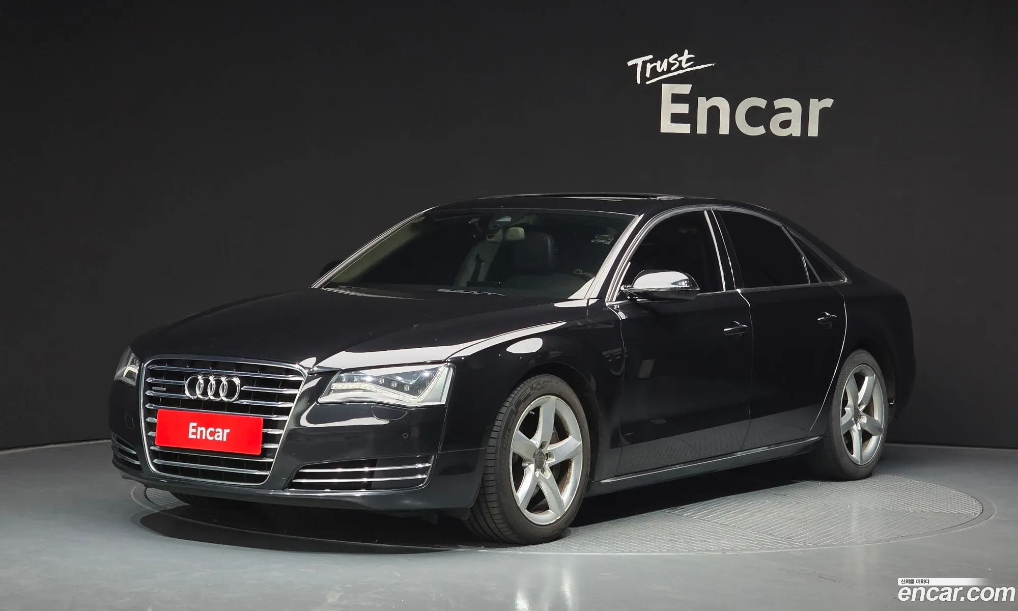 Audi A8 2011 — 12