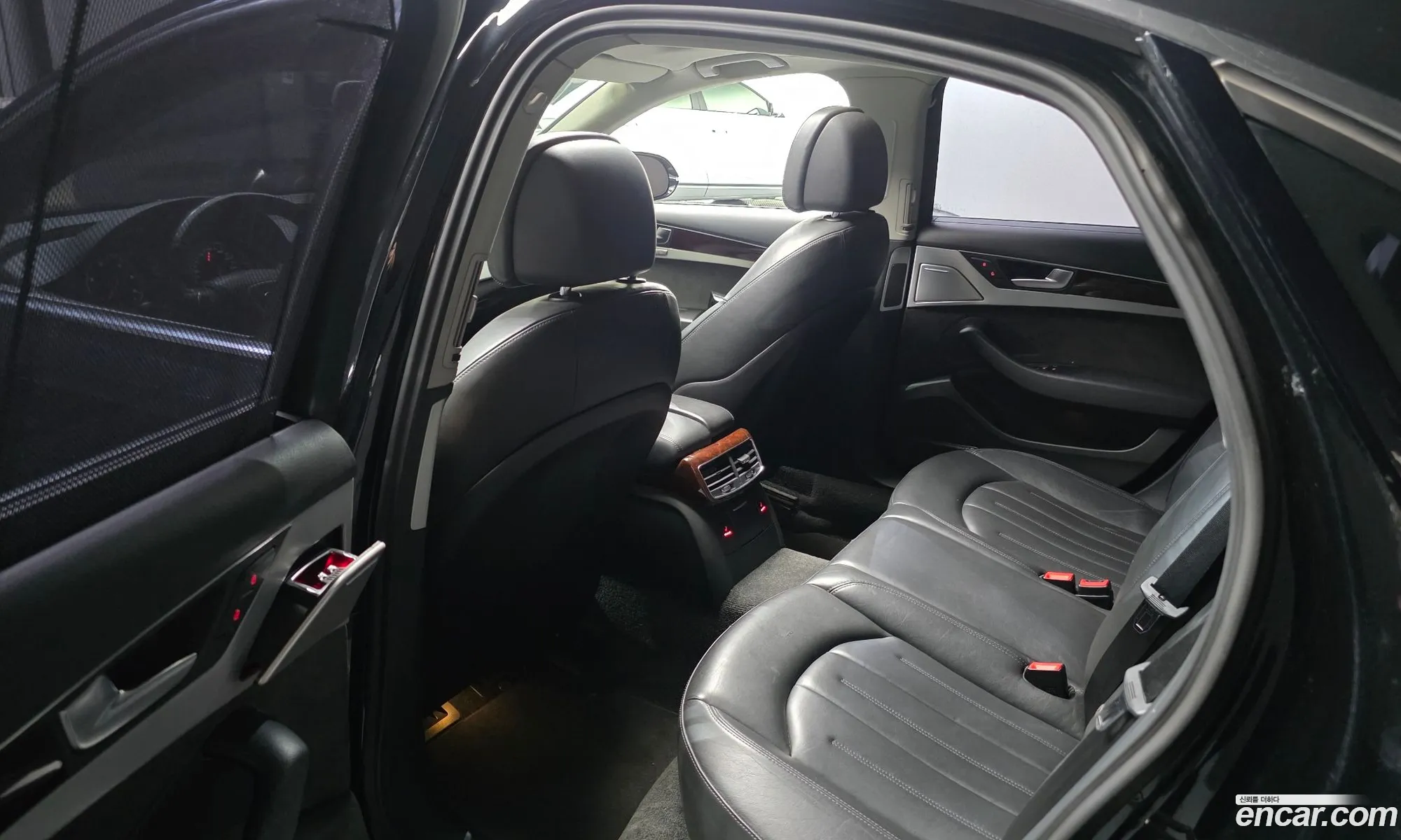 Audi A8 2011 — 14