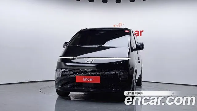 Hyundai Staria 2022 — 2