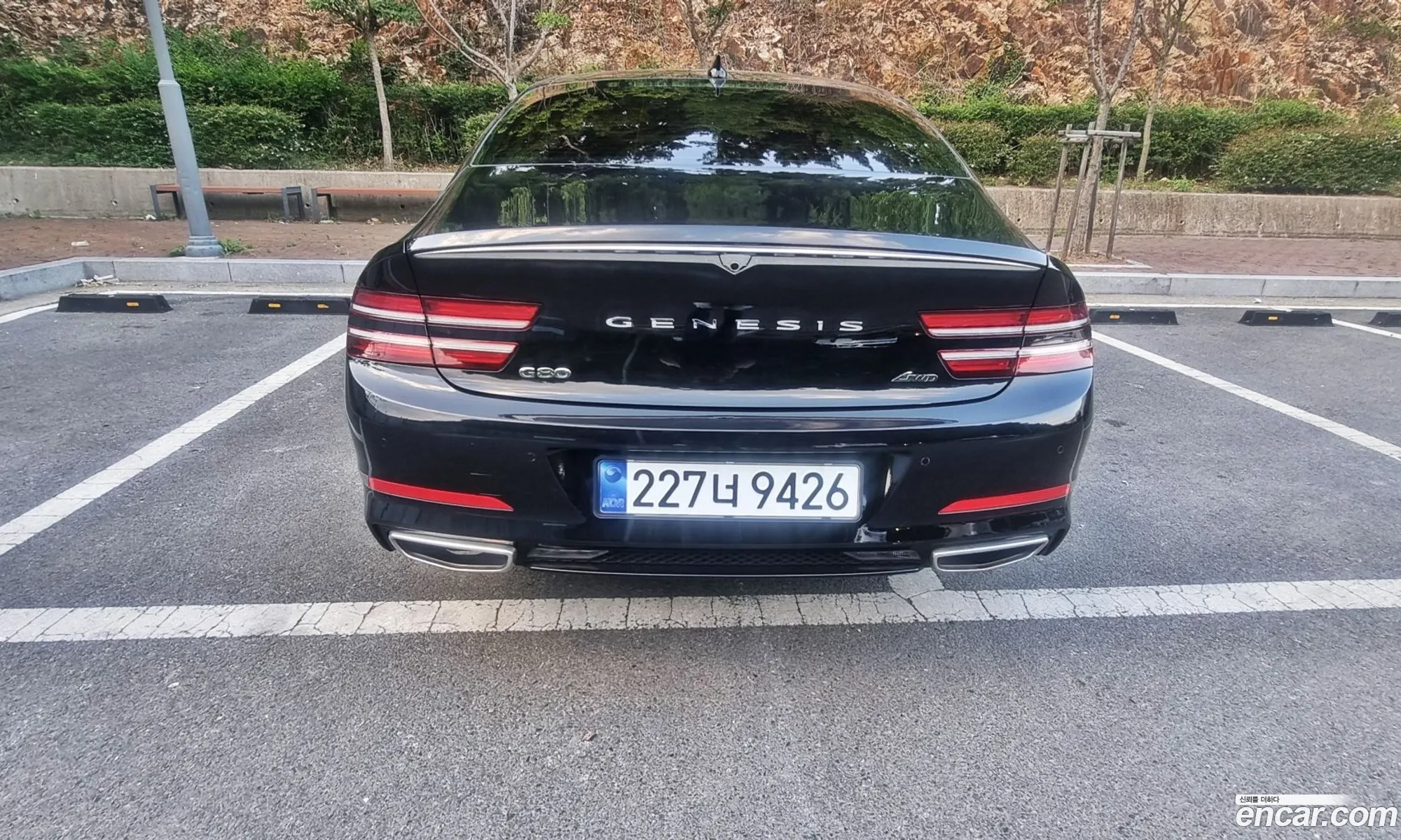 Genesis G80 2023 — 2