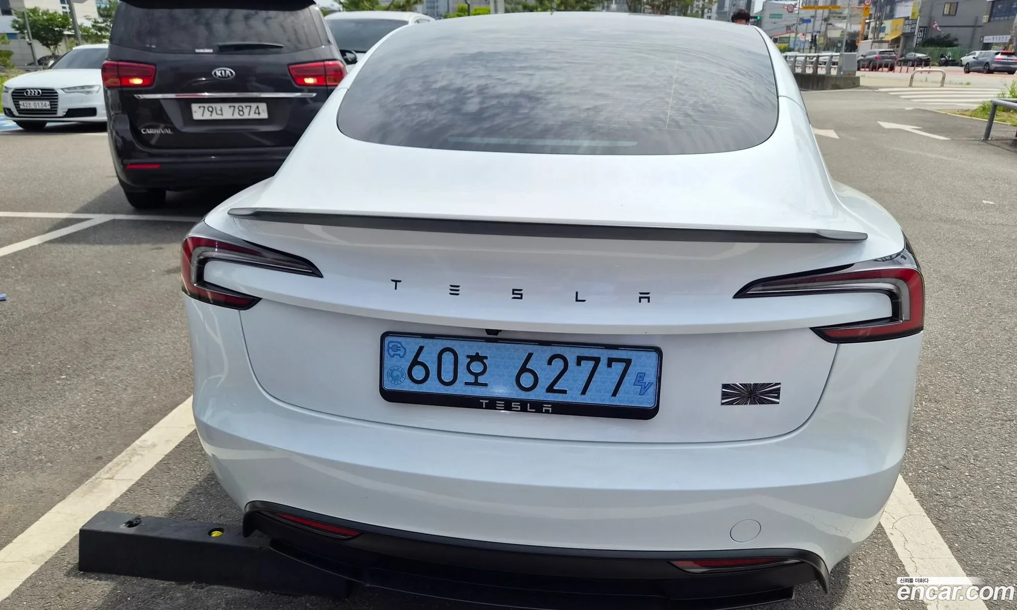 Tesla Model 3 2026 — 17