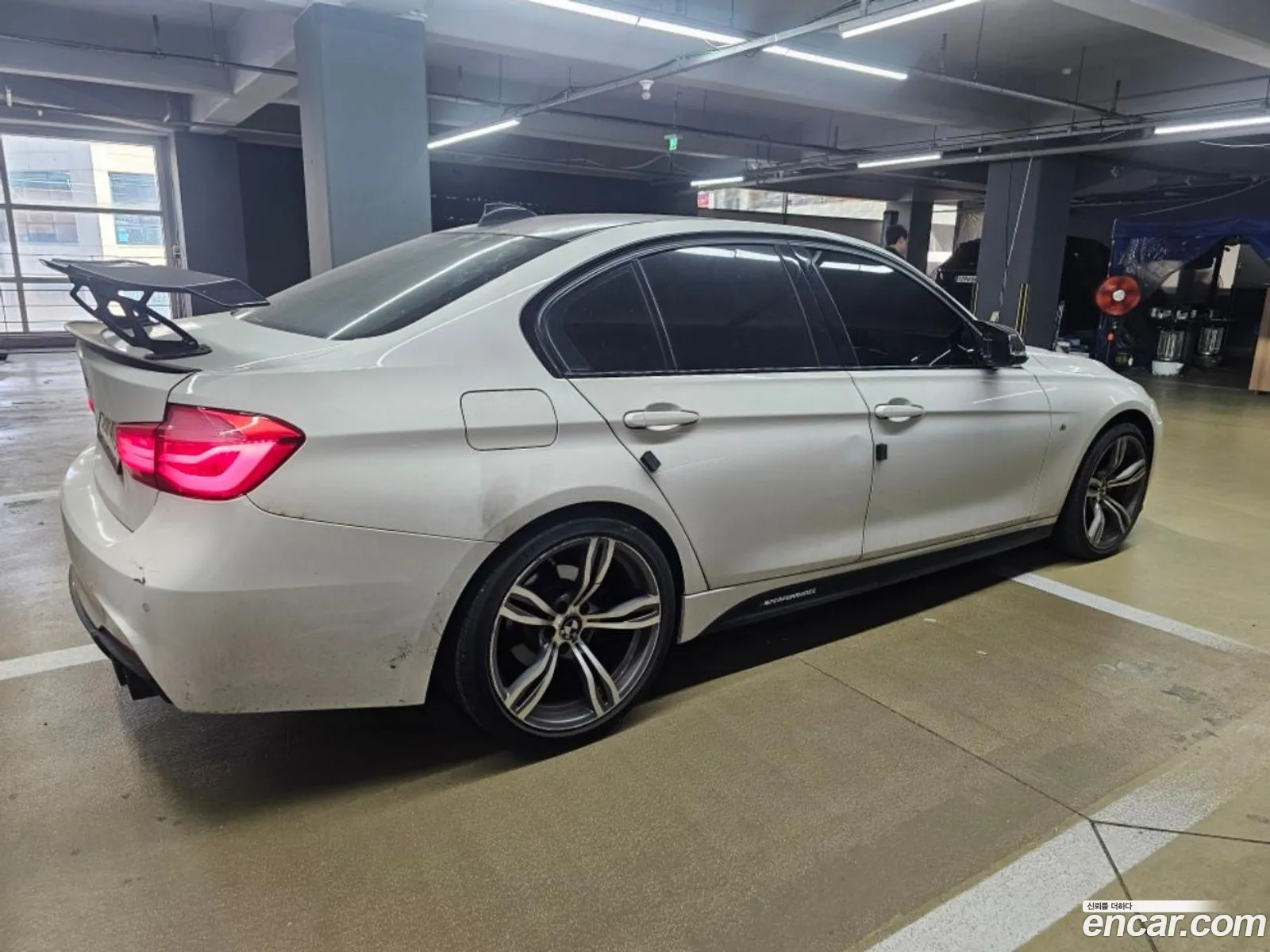BMW 3 Series 2018 — 4