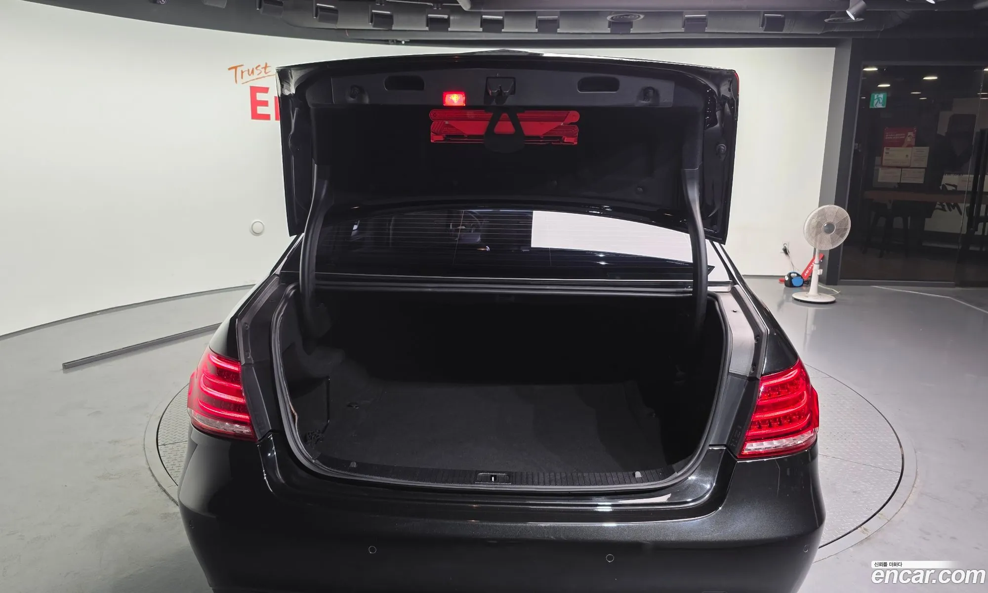 Mercedes-Benz E-Class W212 2016 — 20