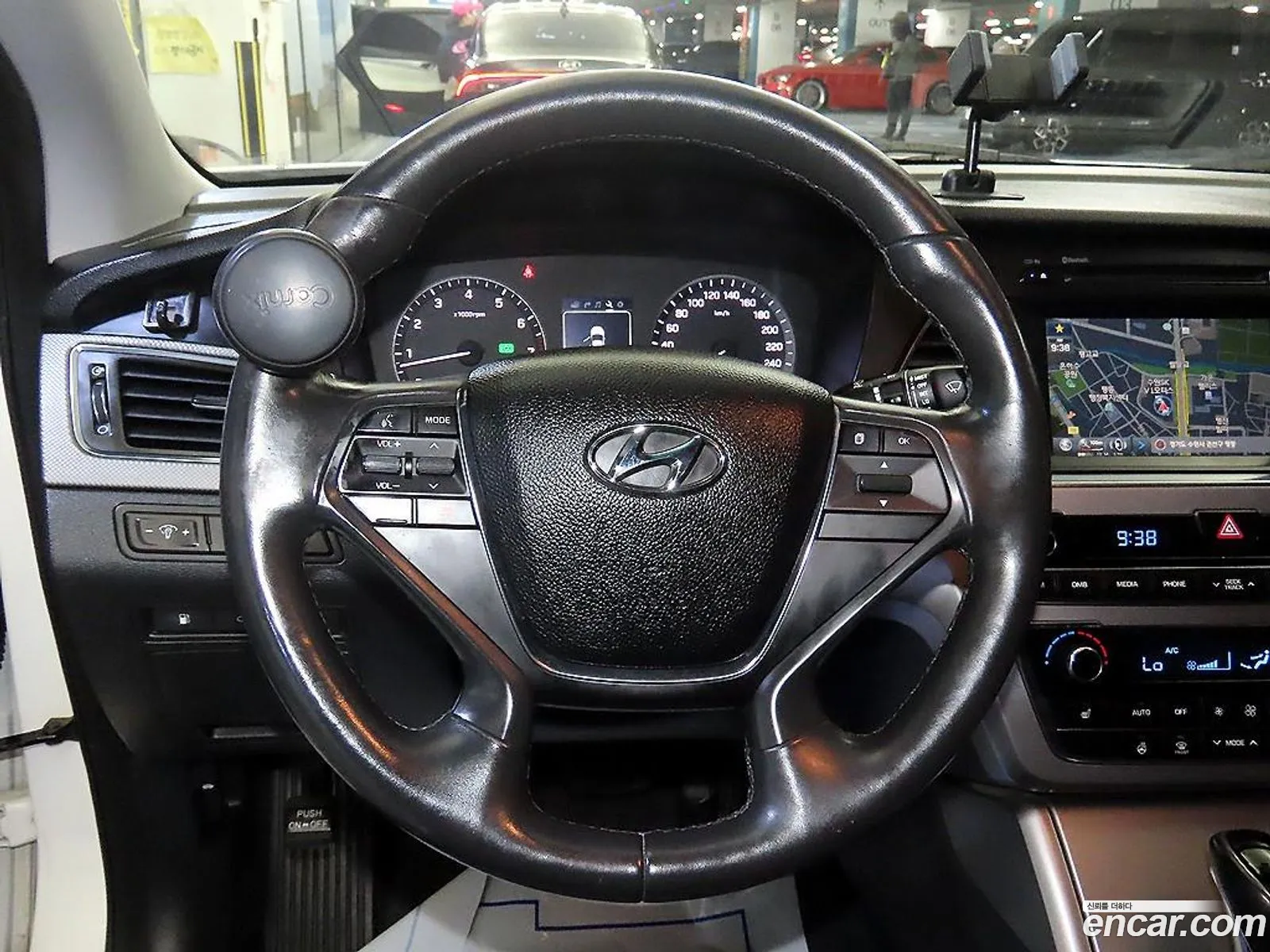Hyundai LF Sonata 2015 — 17