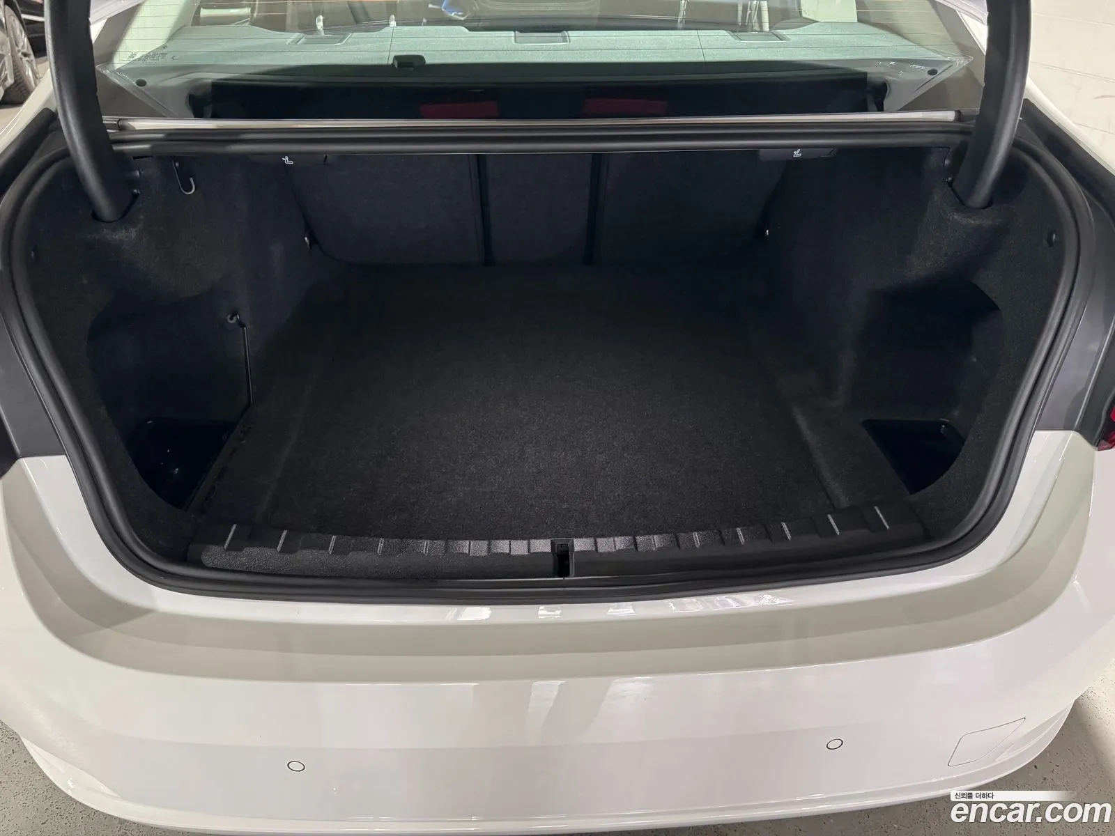 BMW 3 Series 2025 — 14
