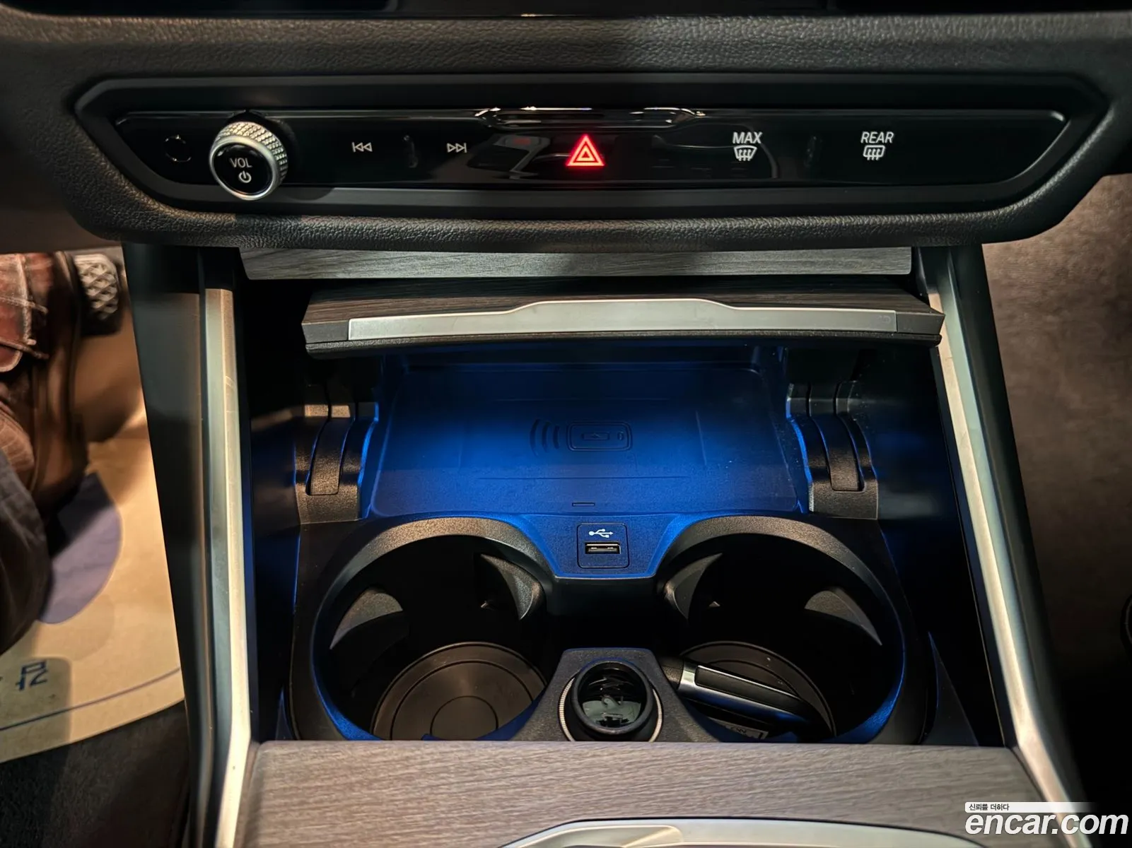 BMW 3 Series 2025 — 11