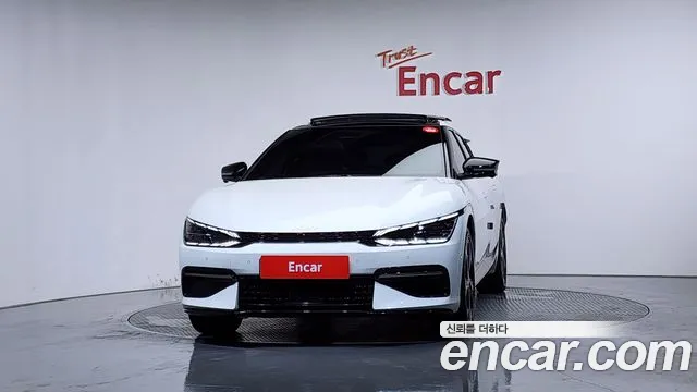Kia EV6 2023 — 2