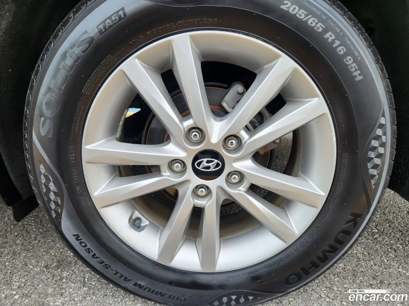 Hyundai LF Sonata 2014 — 12