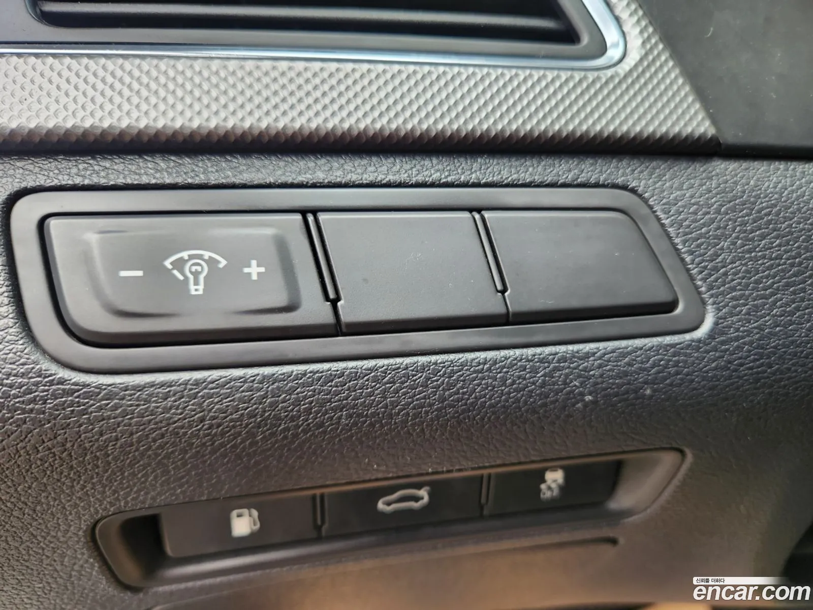 Hyundai LF Sonata 2014 — 13
