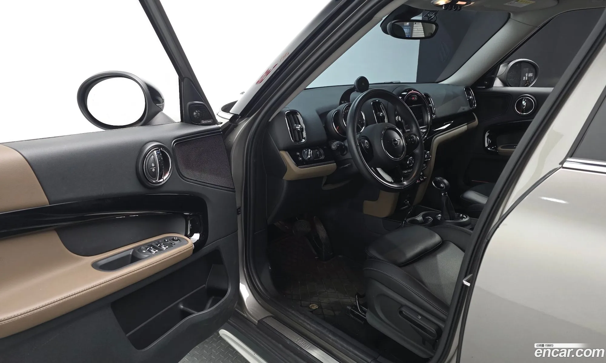 Mini Cooper Countryman 2019 — 17
