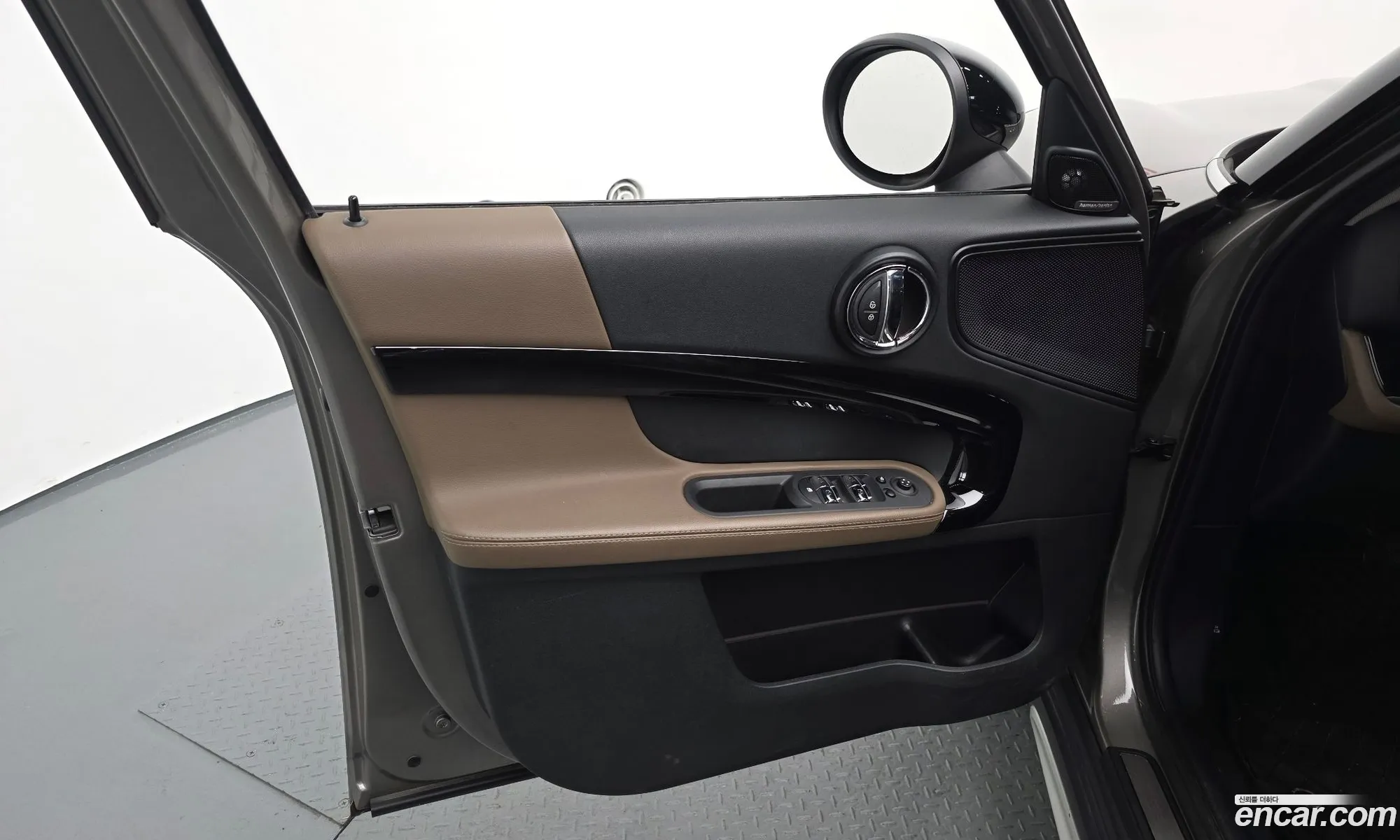Mini Cooper Countryman 2019 — 11