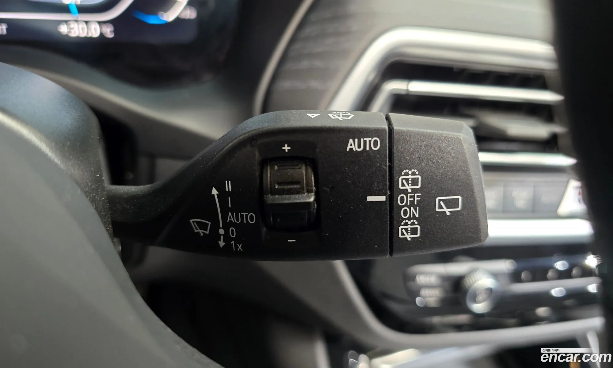BMW iX3 2024 WBY41DU05RSD30395 — 9