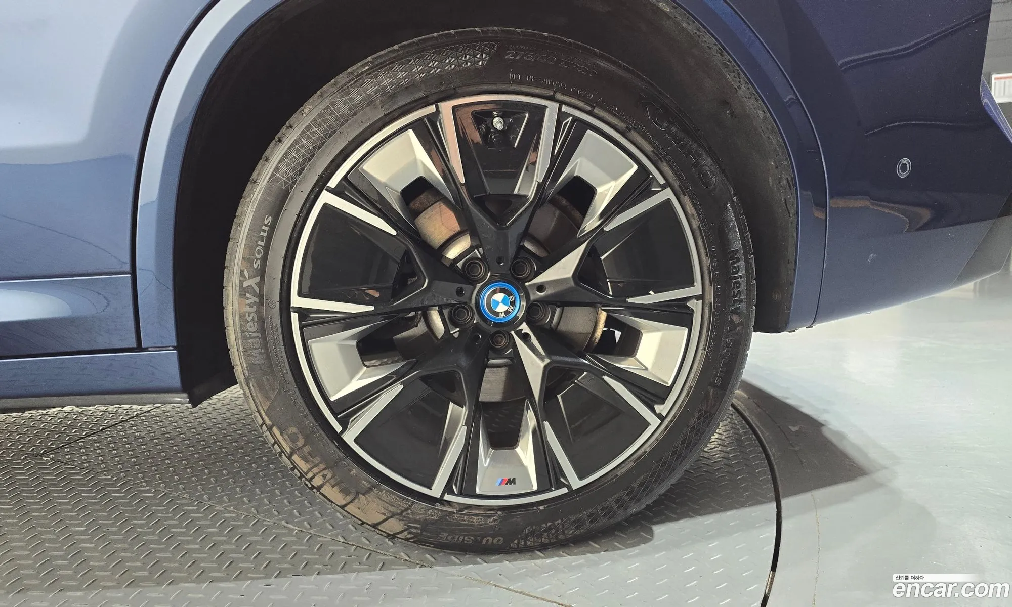 BMW iX3 2024 WBY41DU05RSD30395 — 3