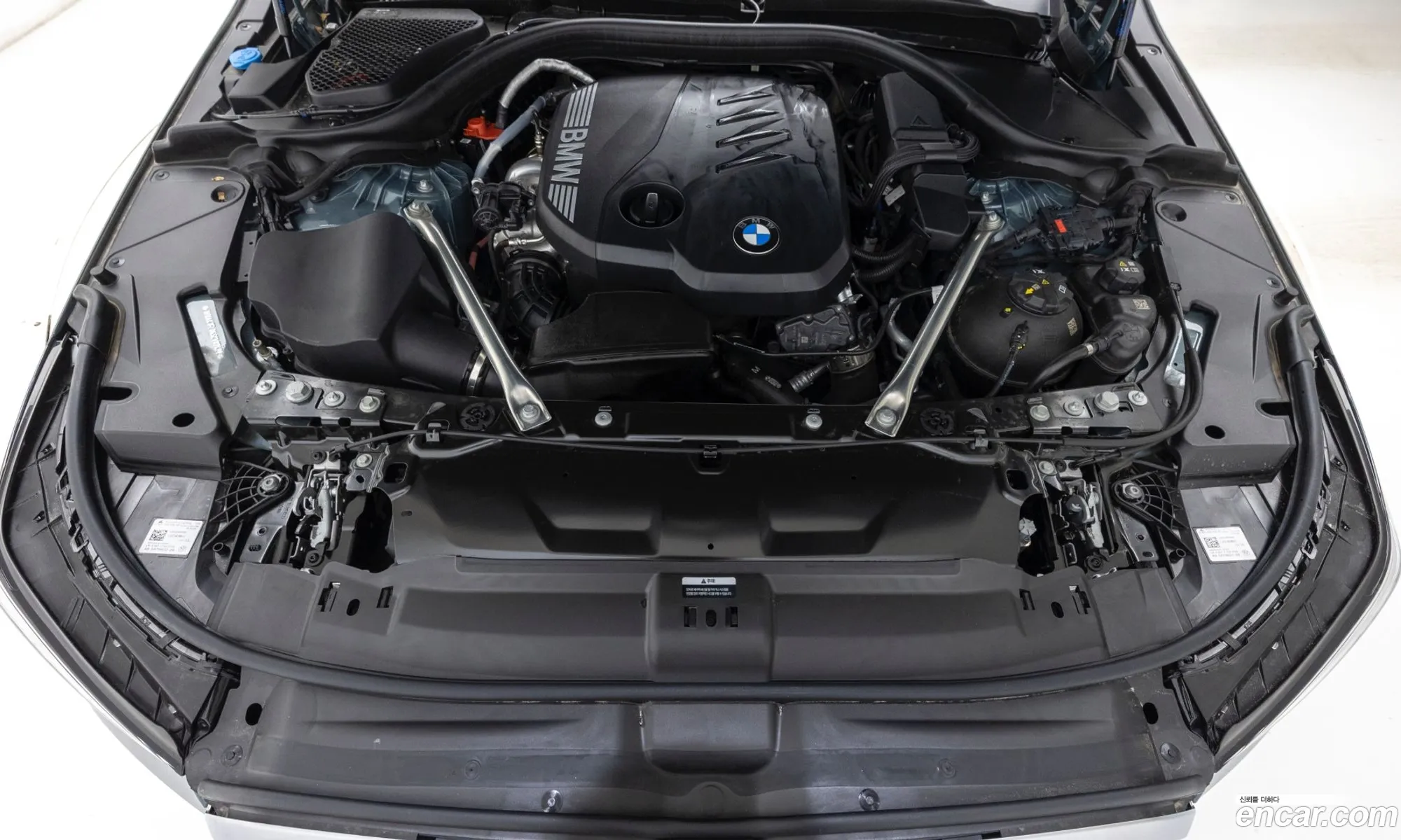 BMW 5 Series 2025 — 12