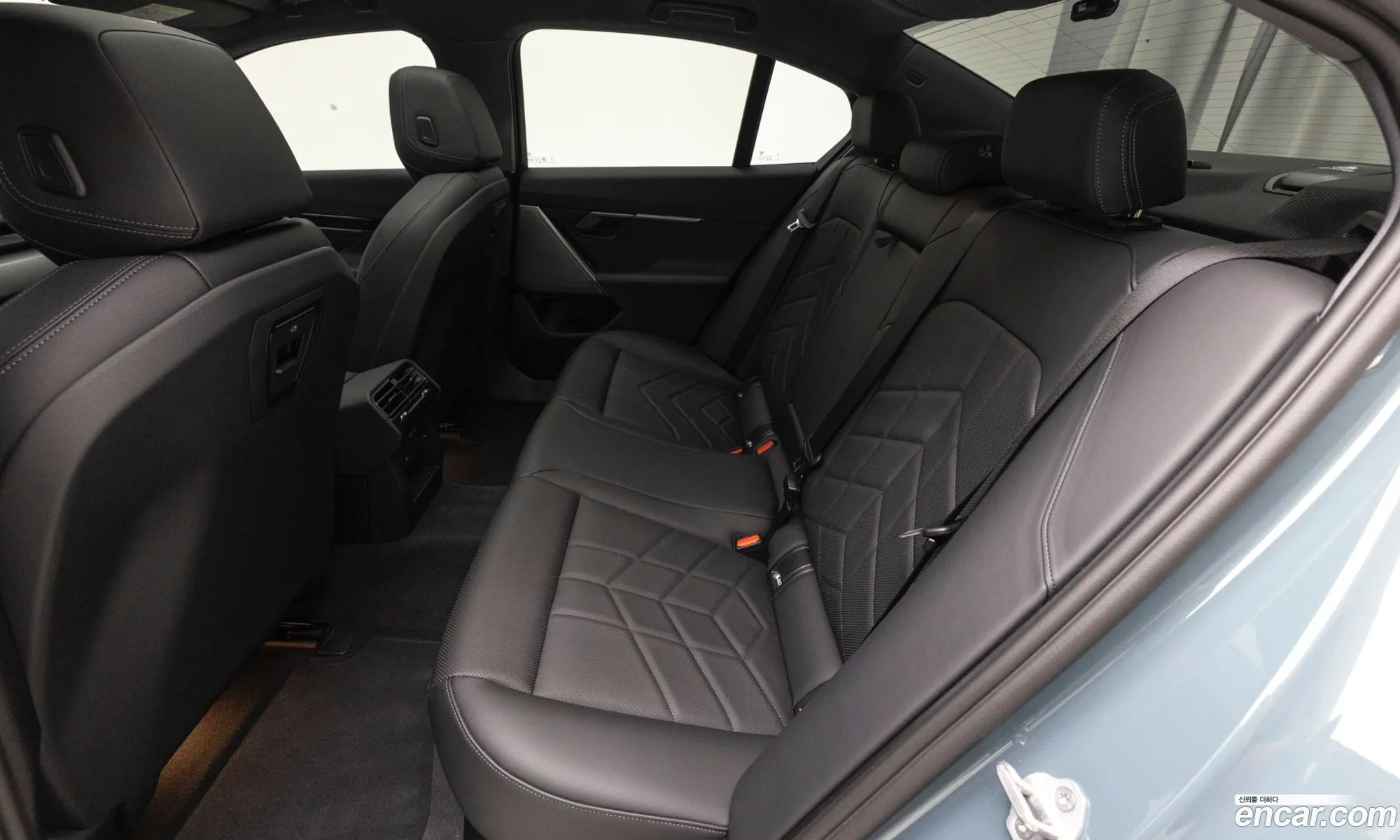 BMW 5 Series 2025 — 3