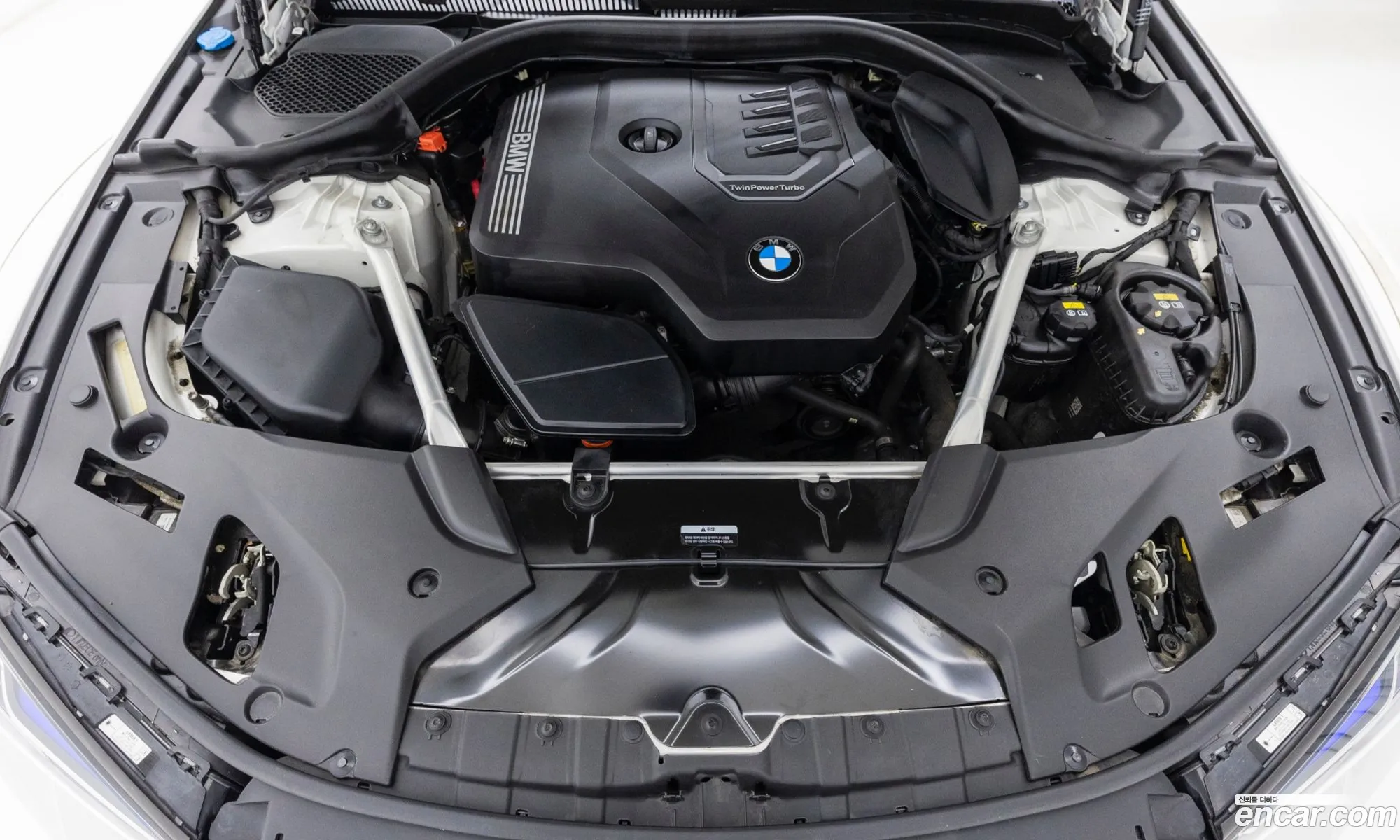 BMW 5 Series 2022 — 11