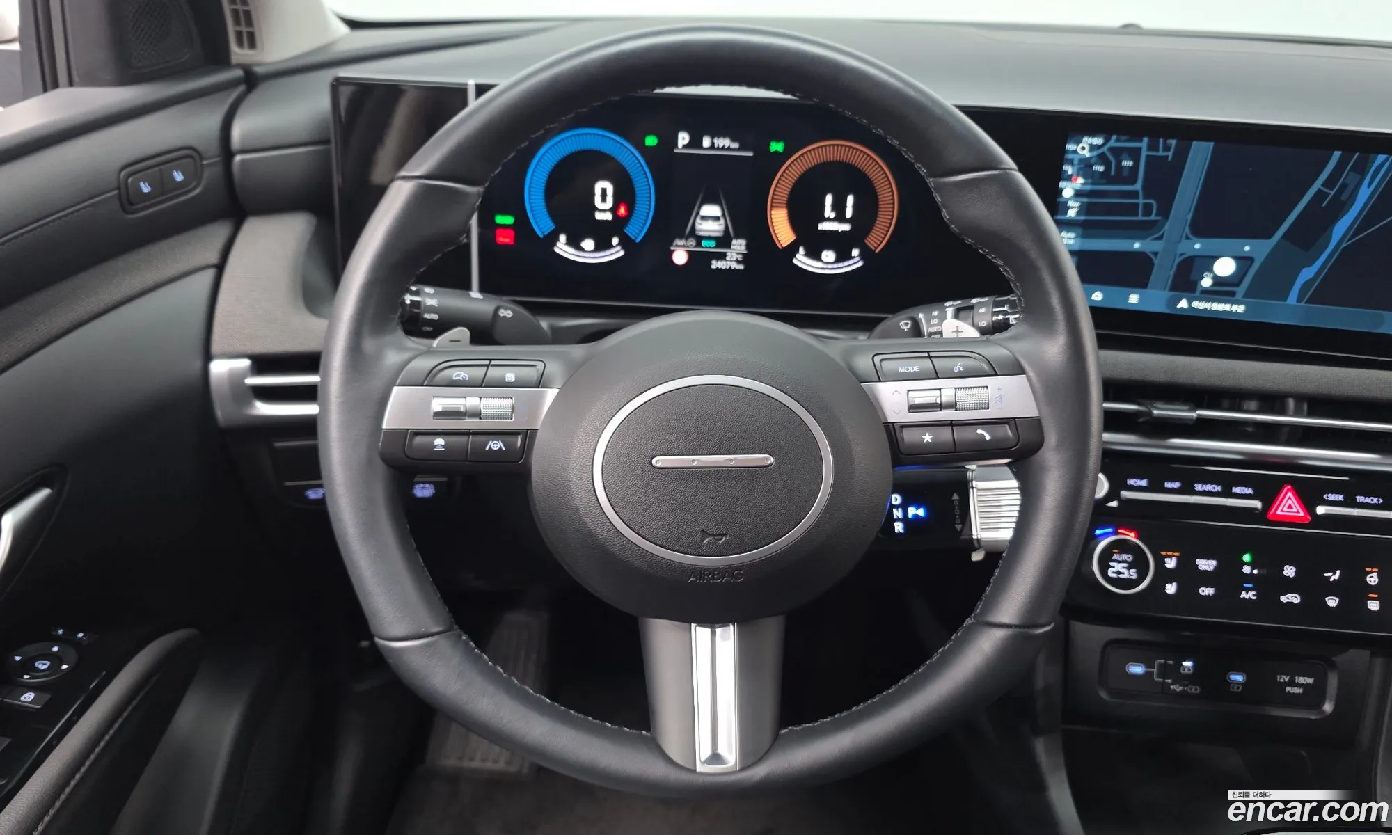 Hyundai Tucson Hybrid 2025 — 18
