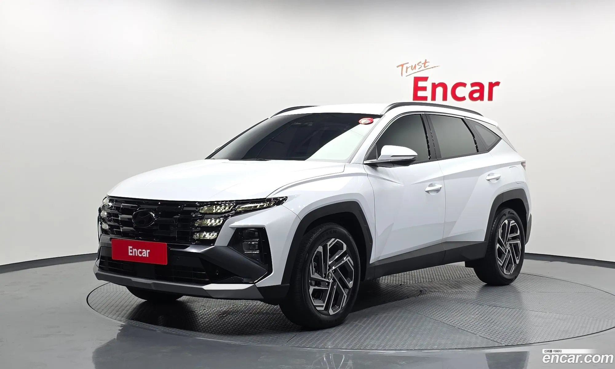 Hyundai Tucson Hybrid 2025 — 7