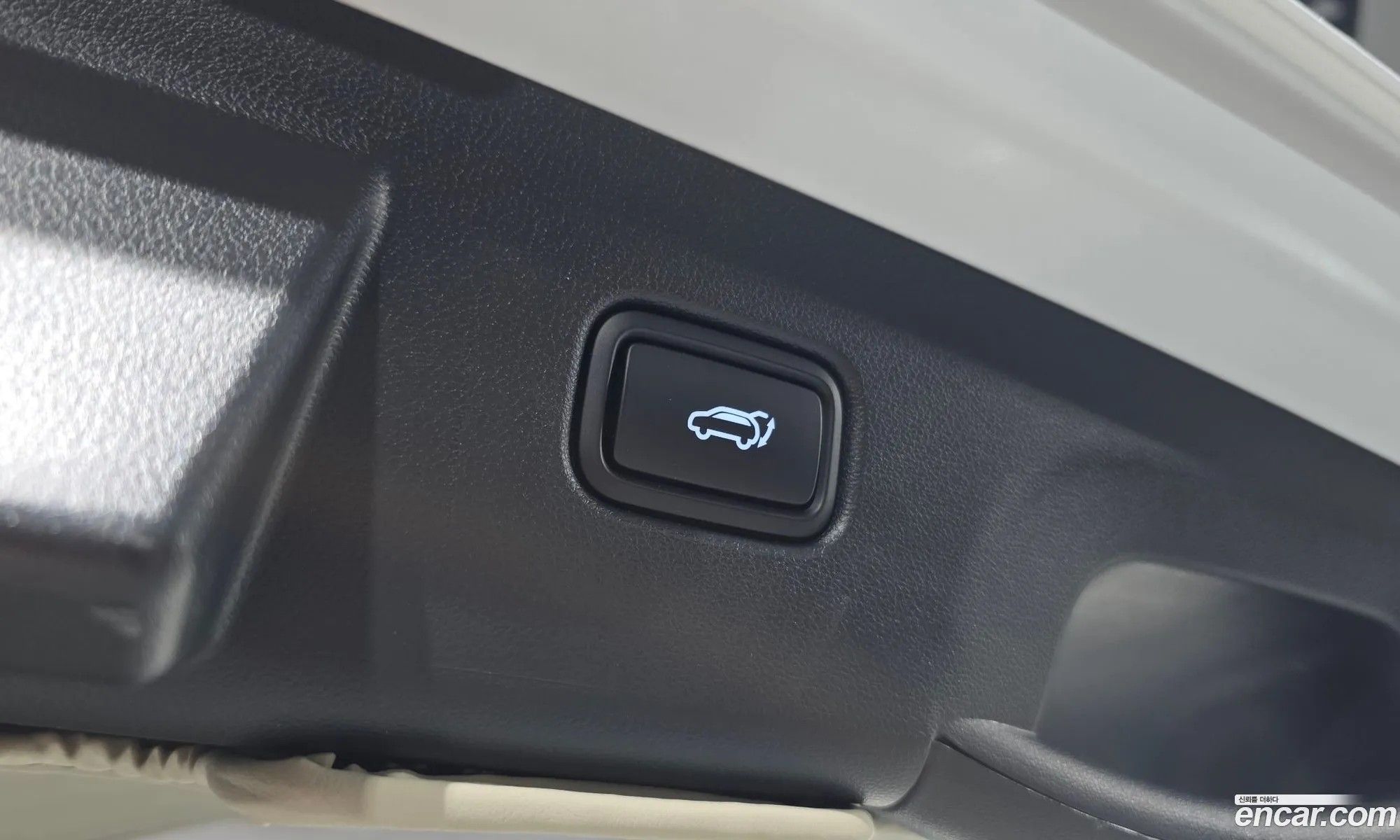 Hyundai Tucson Hybrid 2025 — 16