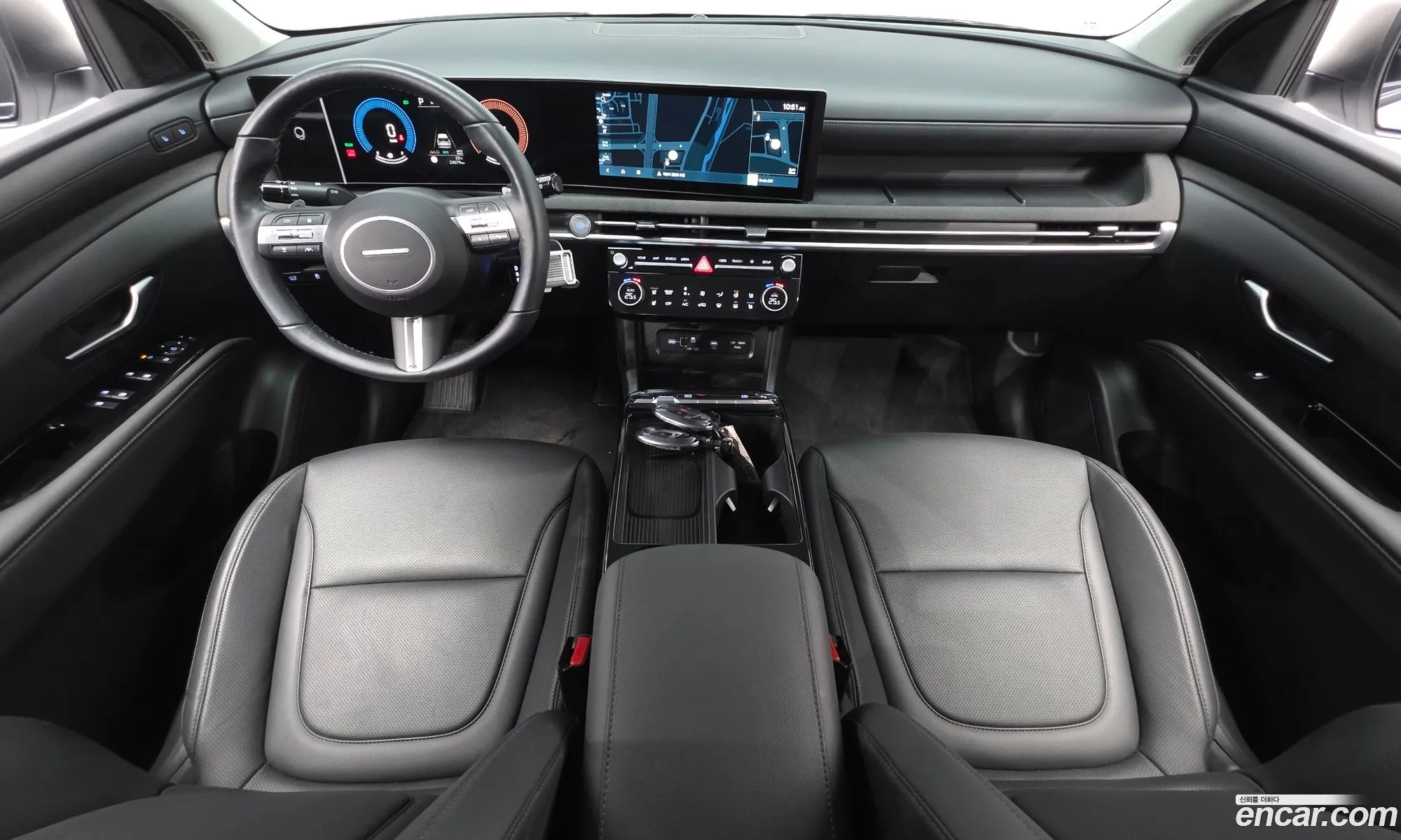 Hyundai Tucson Hybrid 2025 — 8