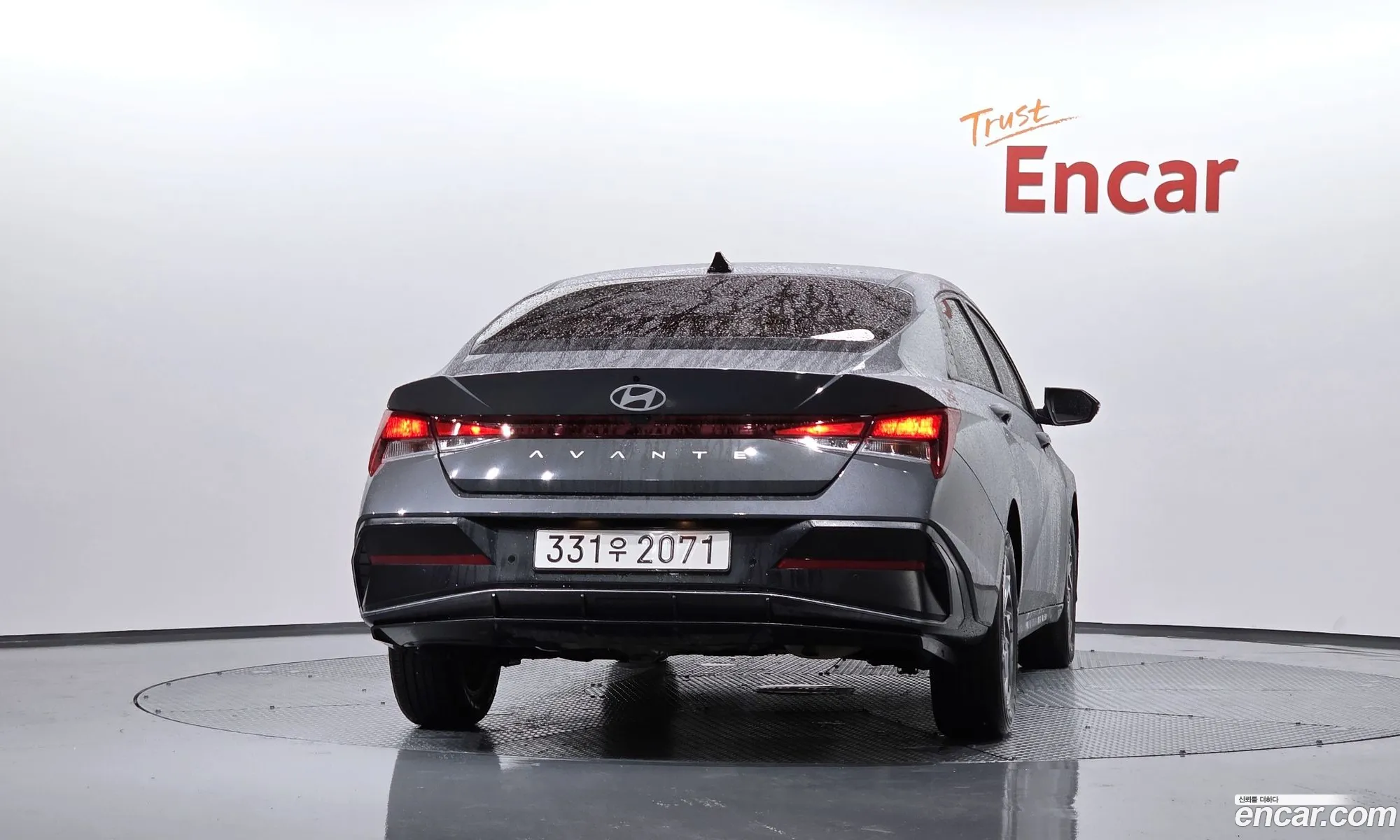 Hyundai Elantra 2025 — 13