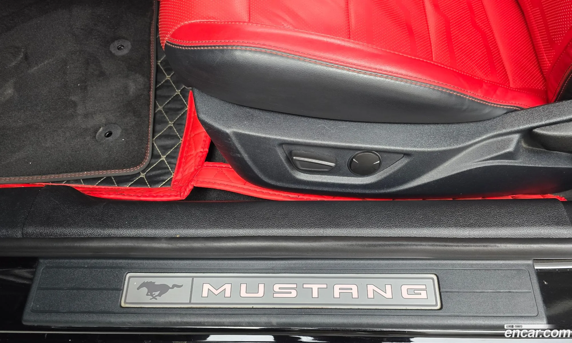 Ford Mustang 2021 — 2