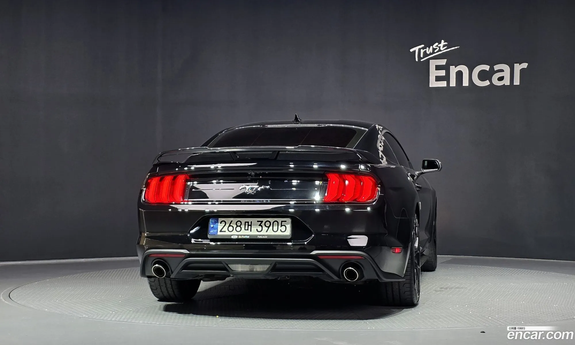 Ford Mustang 2021 — 4