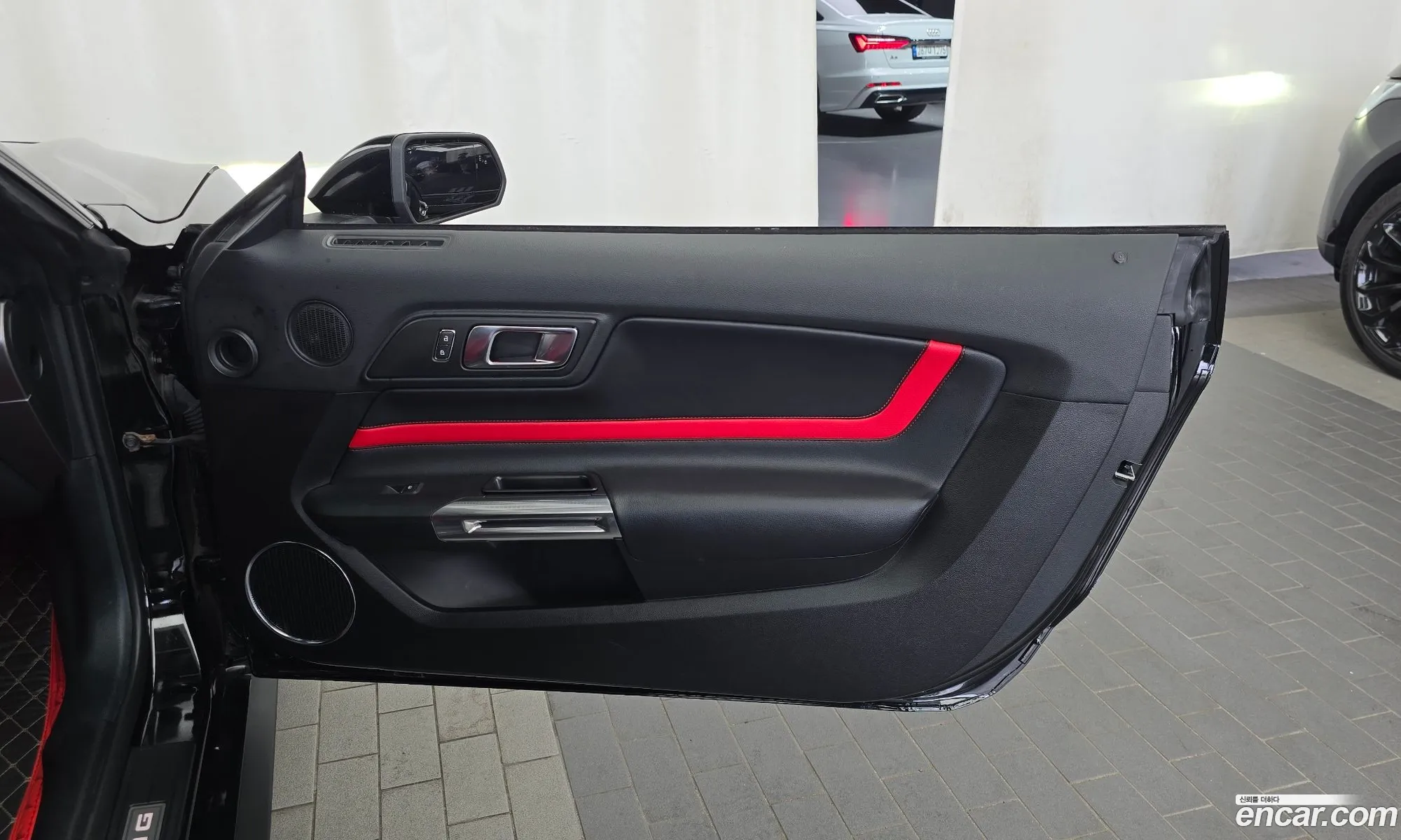 Ford Mustang 2021 — 32