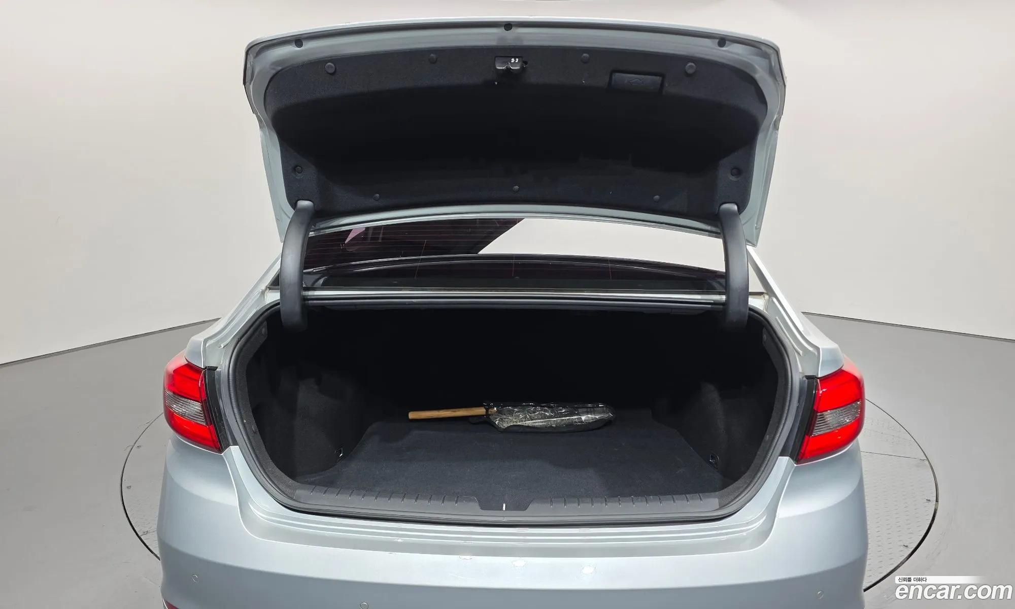 Hyundai LF Sonata 2017 — 17