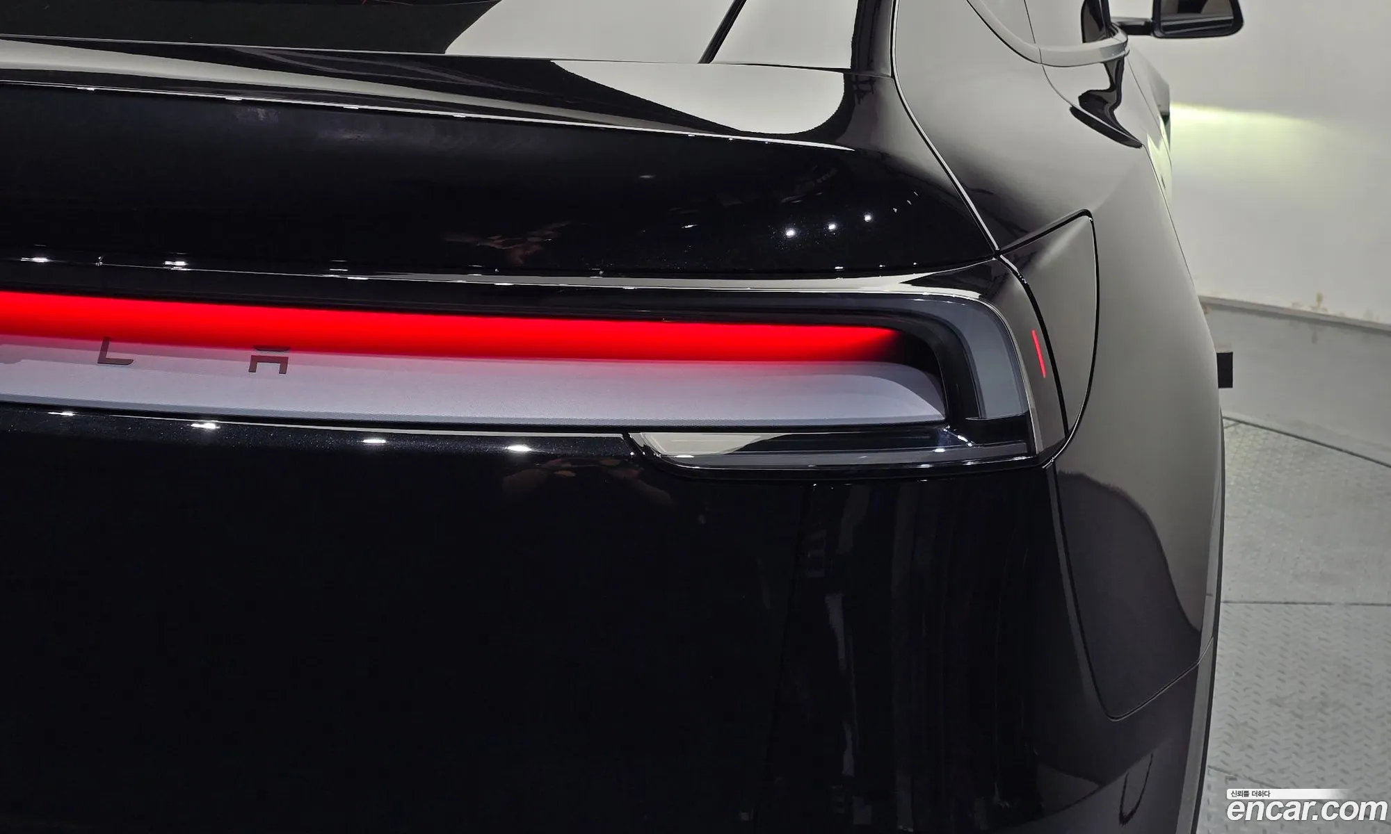 Tesla Model Y 2025 LRWYGCFJ0SC237375 — 16