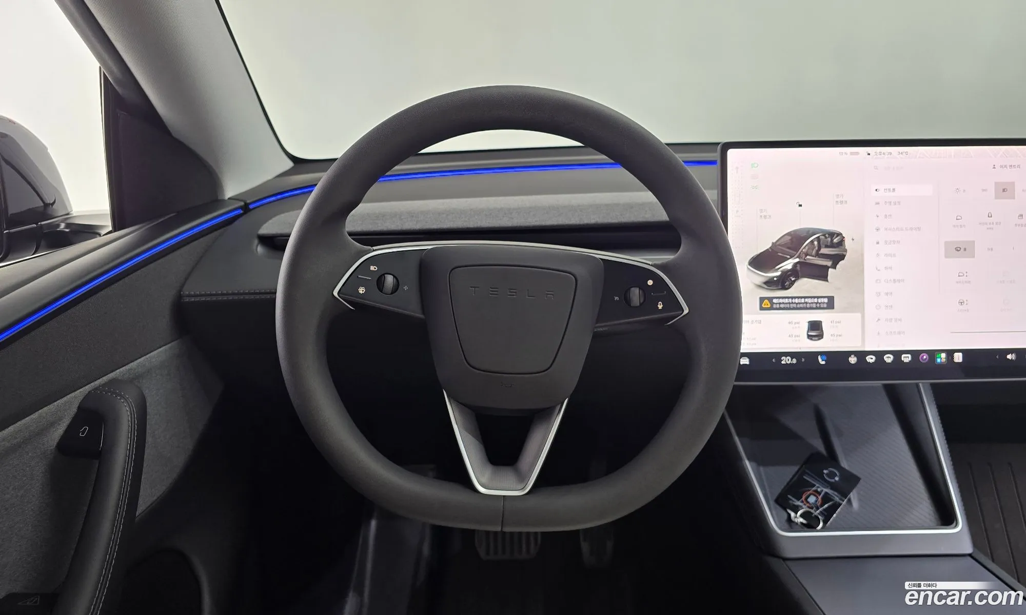 Tesla Model Y 2025 LRWYGCFJ0SC237375 — 7