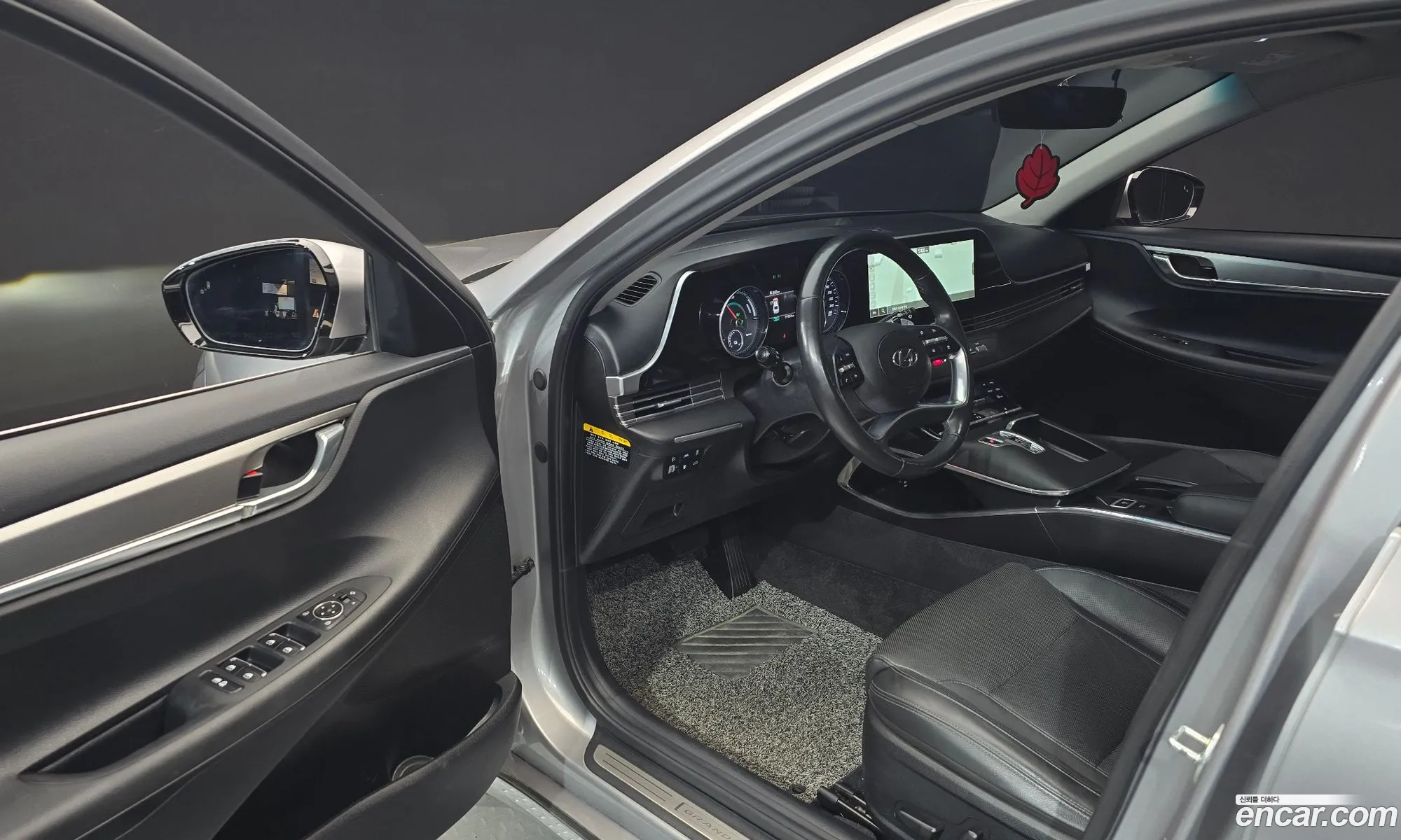 Hyundai Grandeur IG Hybrid 2020 — 3