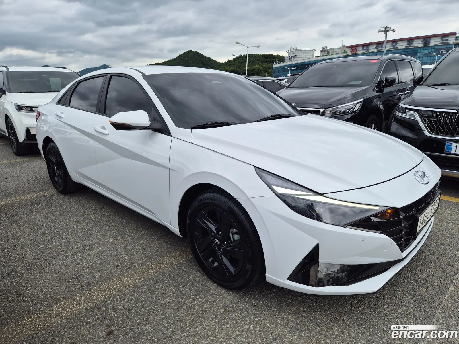 Hyundai Elantra 2022 — 15