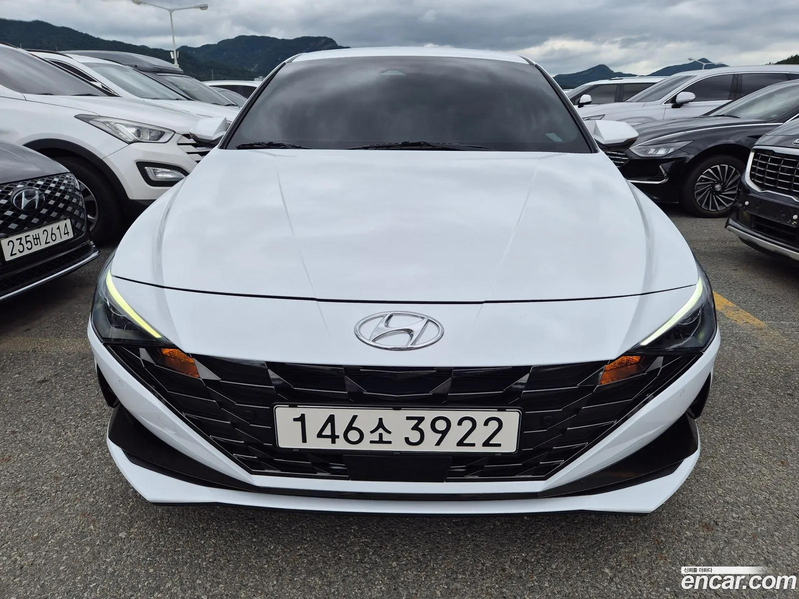 Hyundai Elantra 2022 — 16