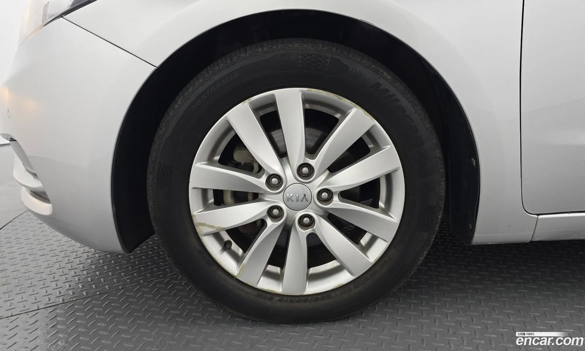 Kia K3 2013 — 15