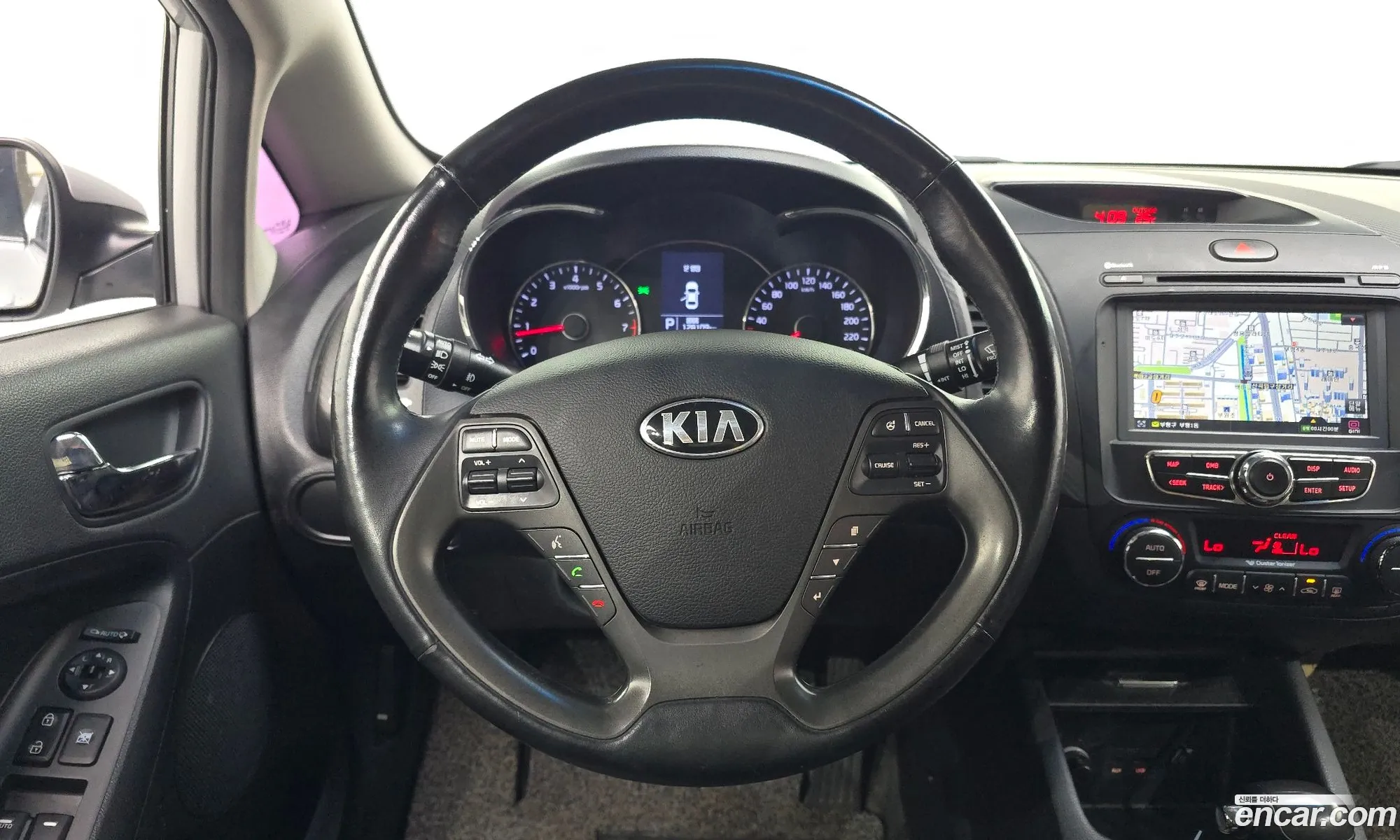 Kia K3 2013 — 5