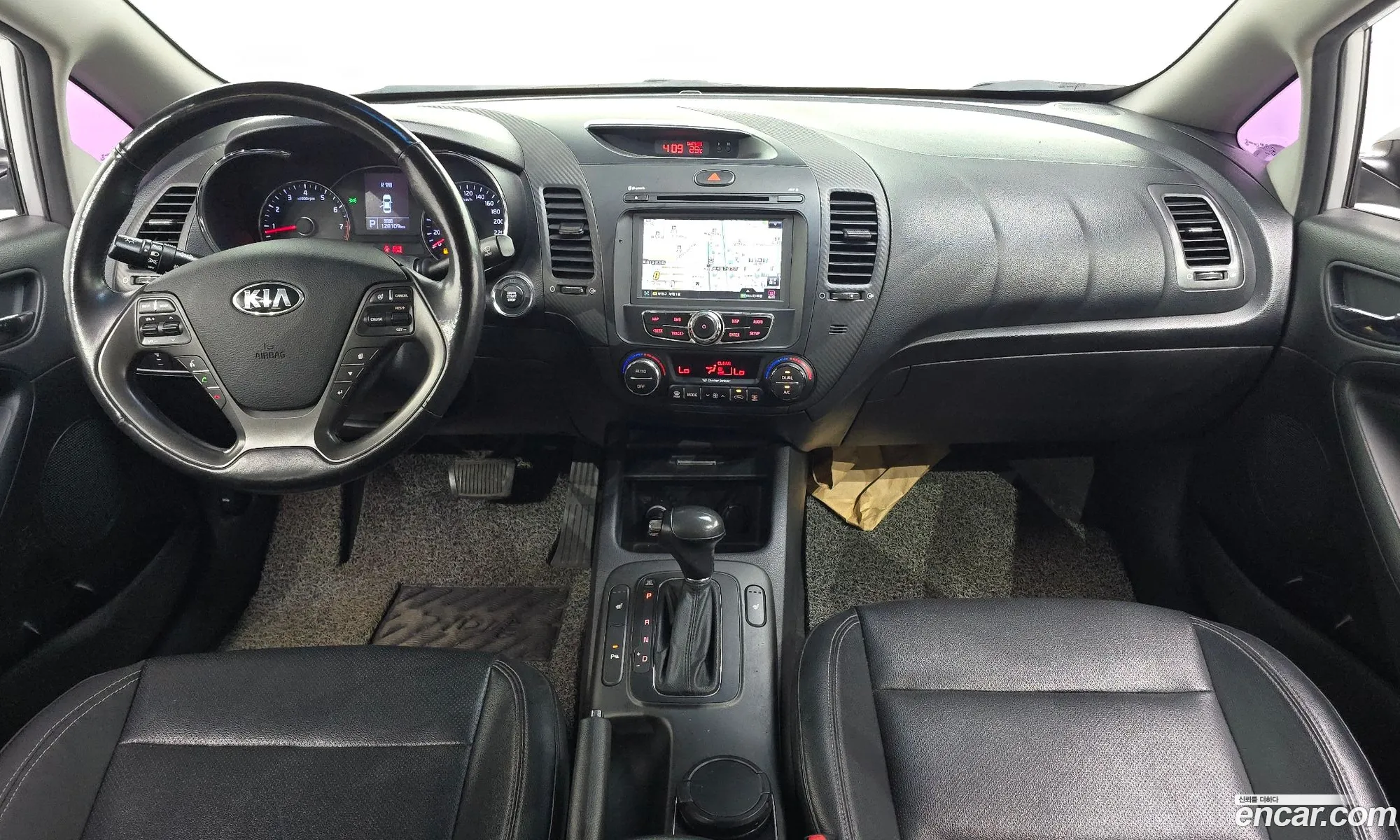 Kia K3 2013 — 11