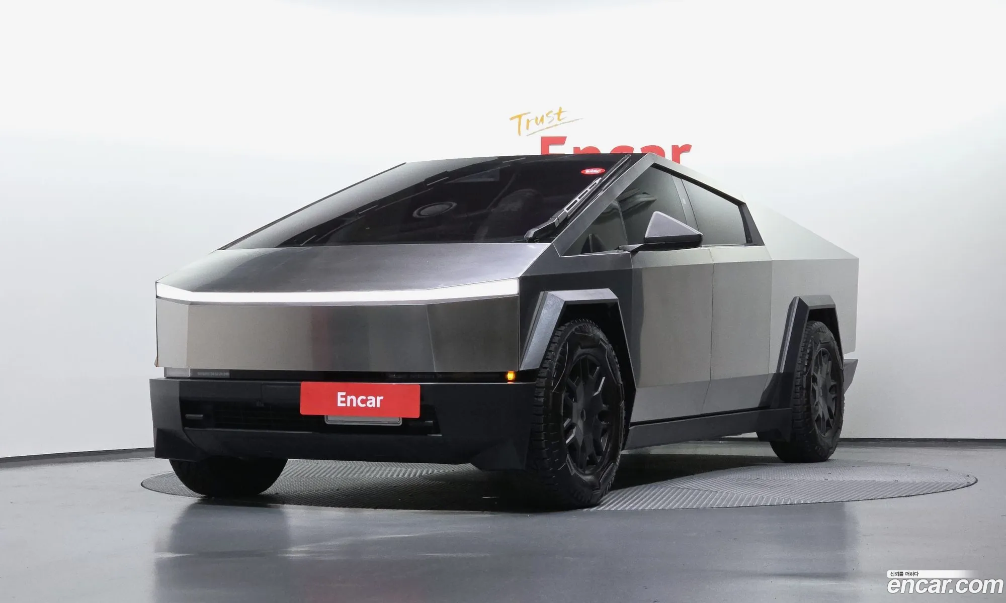 Tesla Cybertruck 2024 — 14