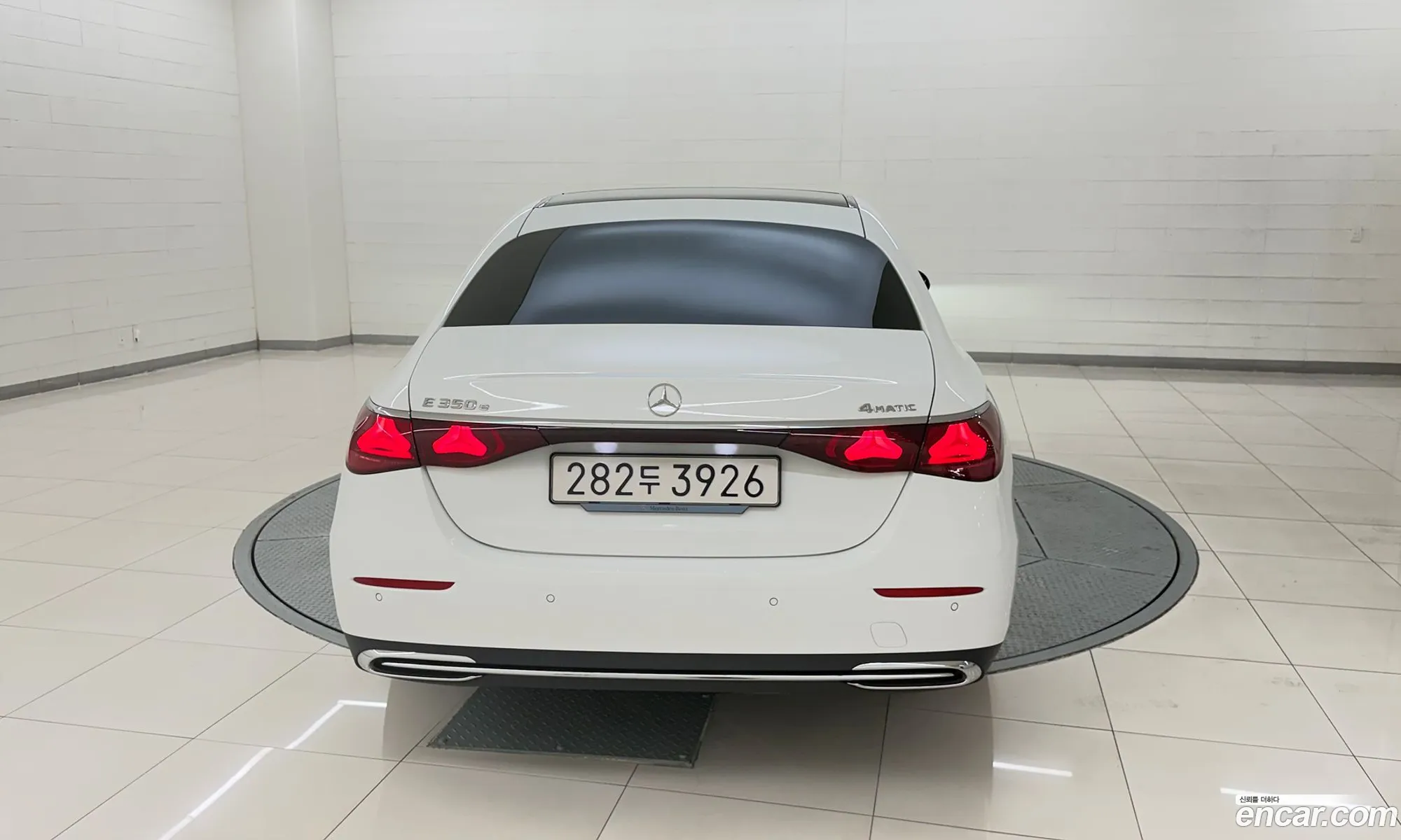 Mercedes-Benz E-Class W214 2025 — 3