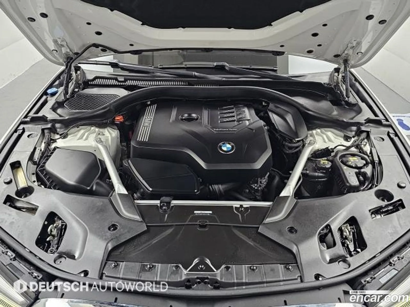 BMW 5 Series 2021 — 16