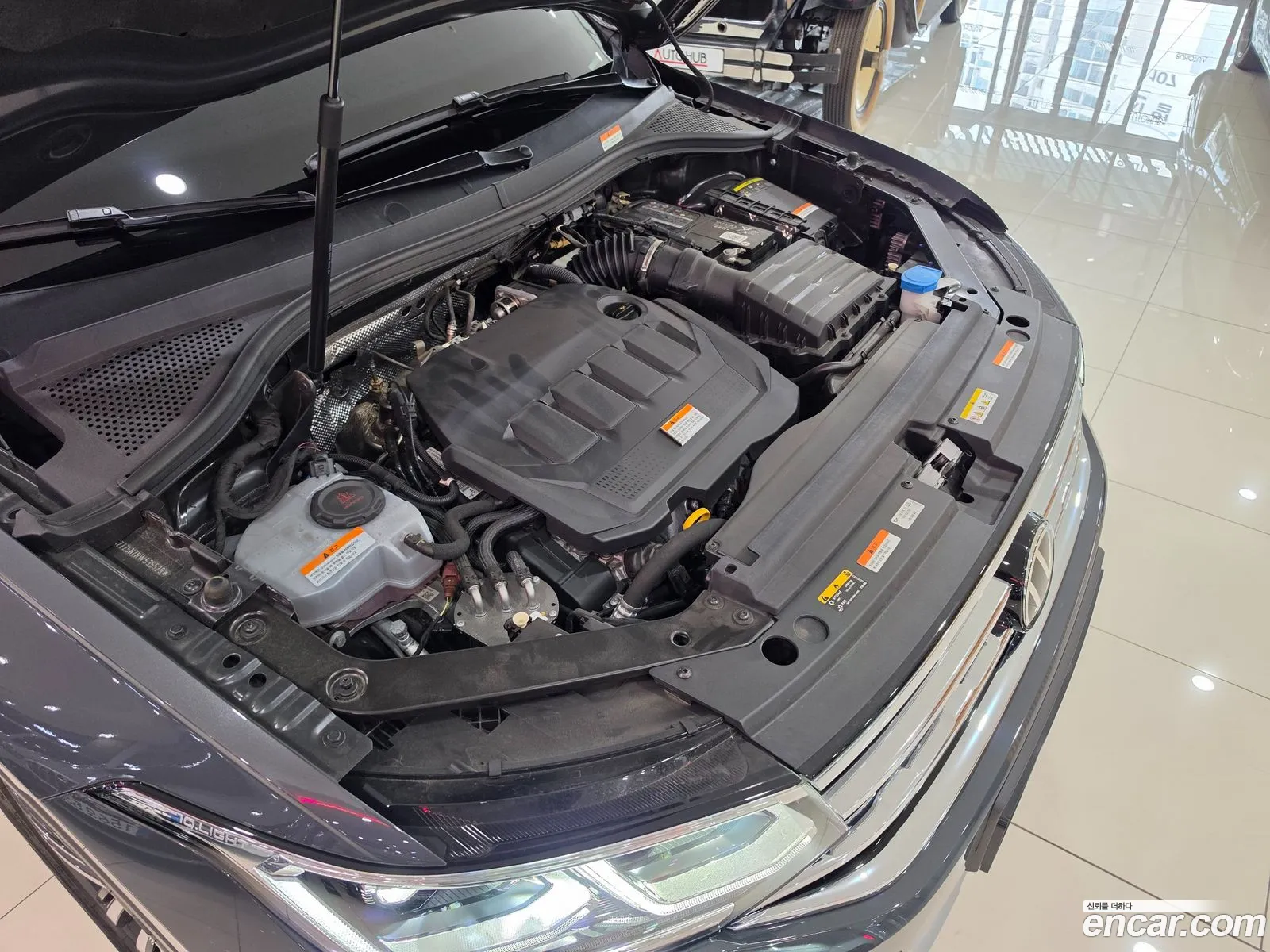 Volkswagen Tiguan 2022 — 18
