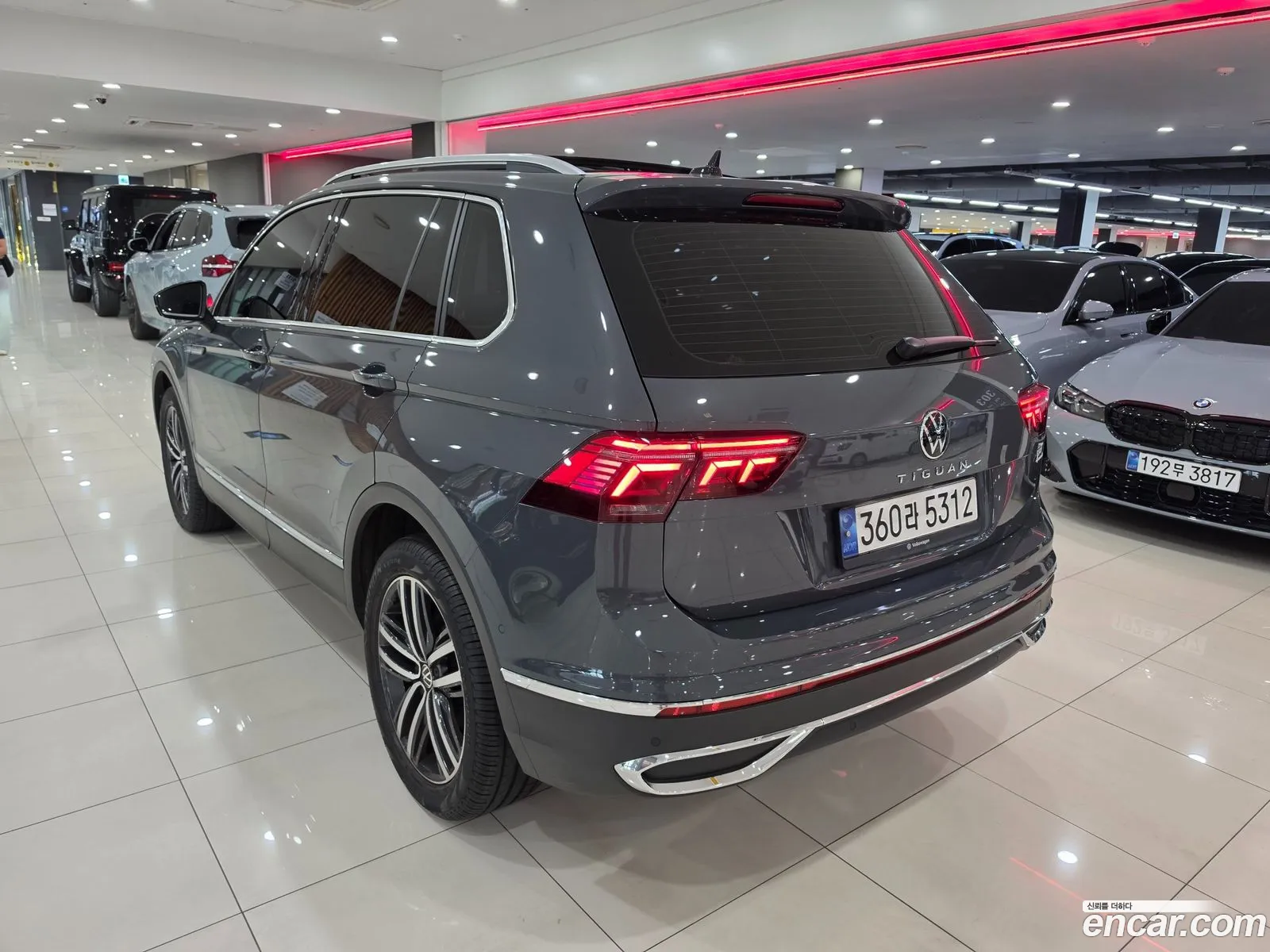 Volkswagen Tiguan 2022 — 17