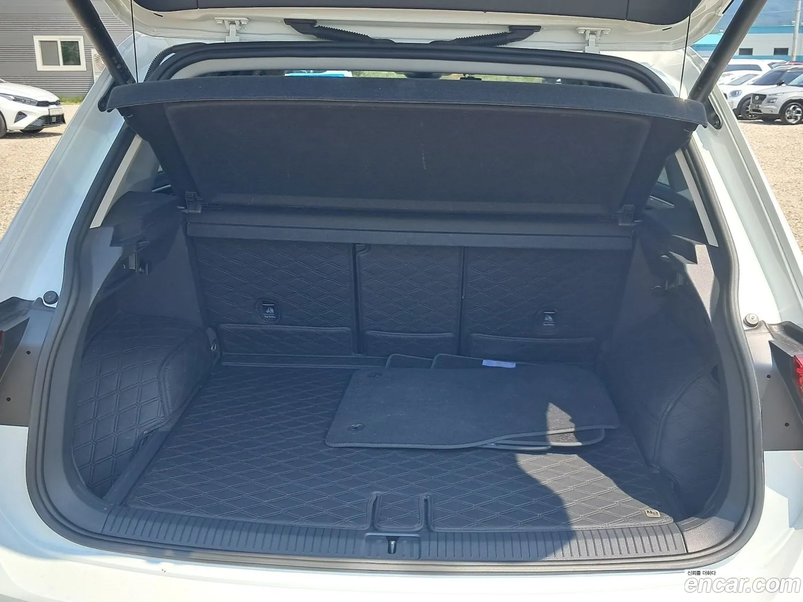 Volkswagen Tiguan 2023 — 19