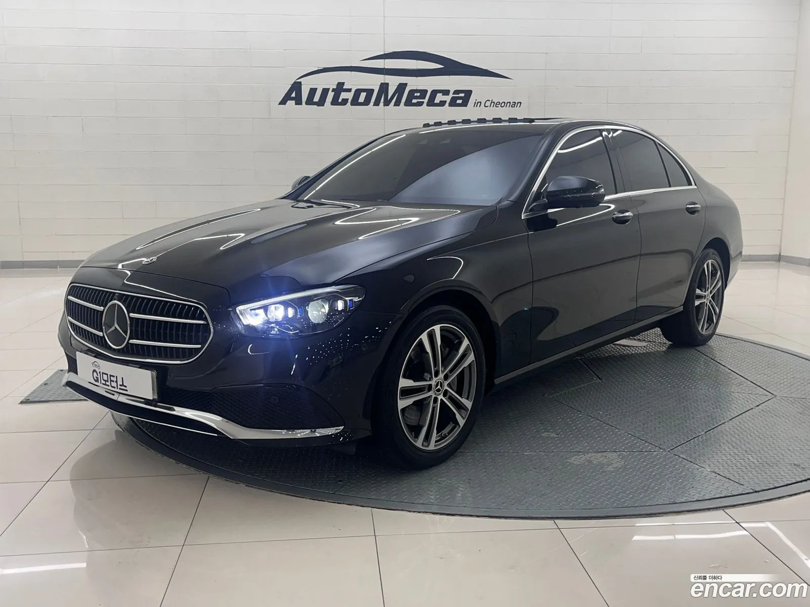 Mercedes-Benz E-Class W213 2022 — 19