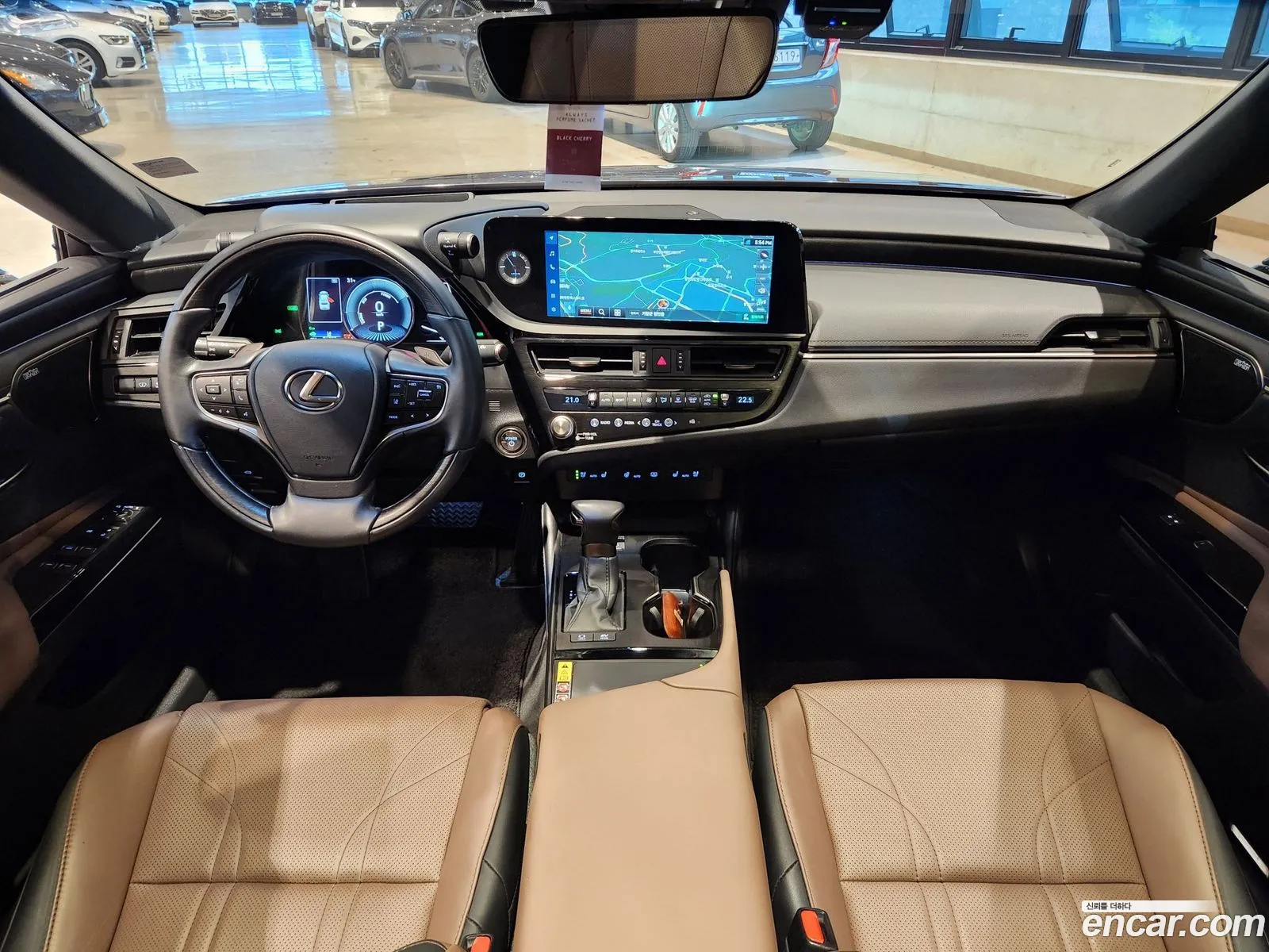 Lexus ES300h 7th Gen 2023 — 13