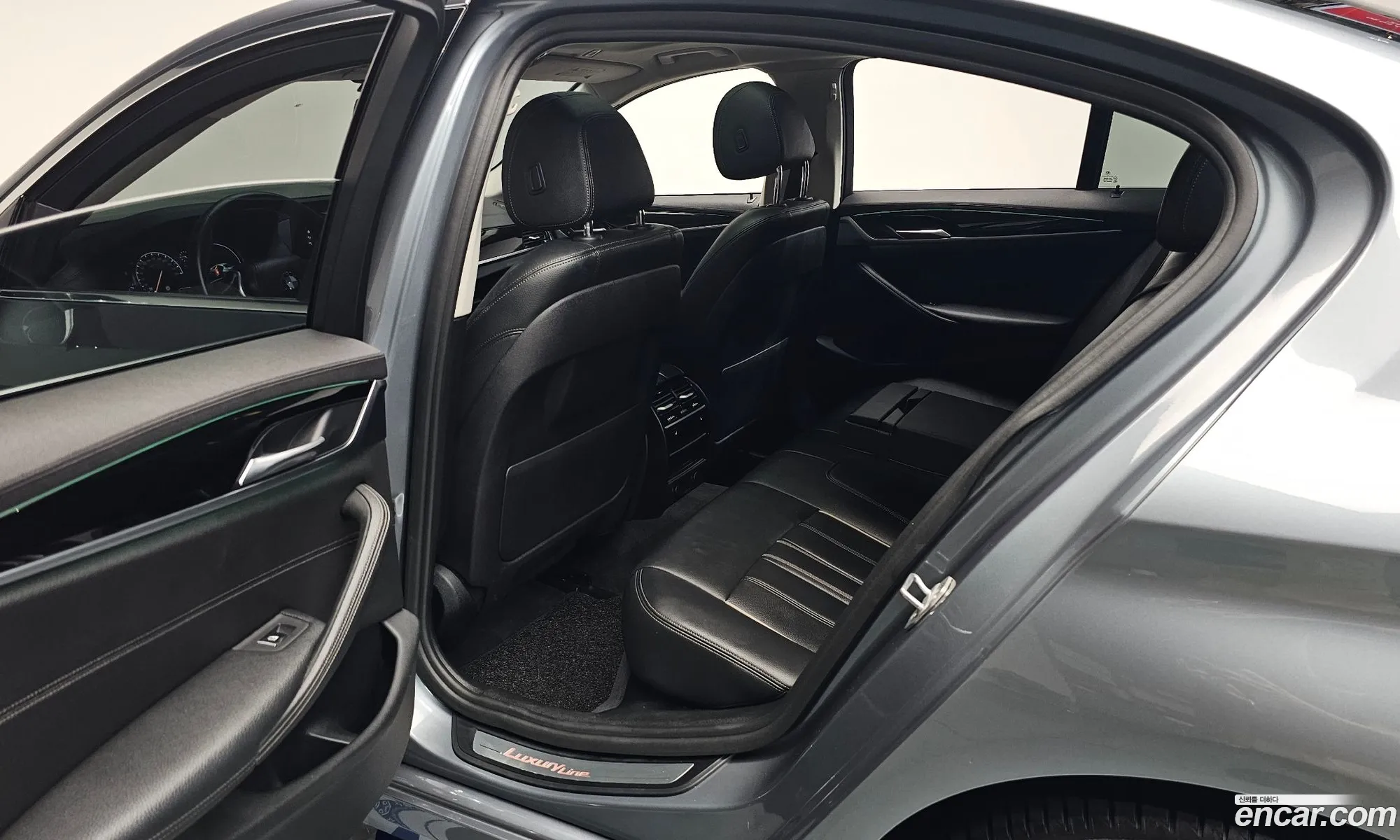 BMW 5 Series 2018 — 18
